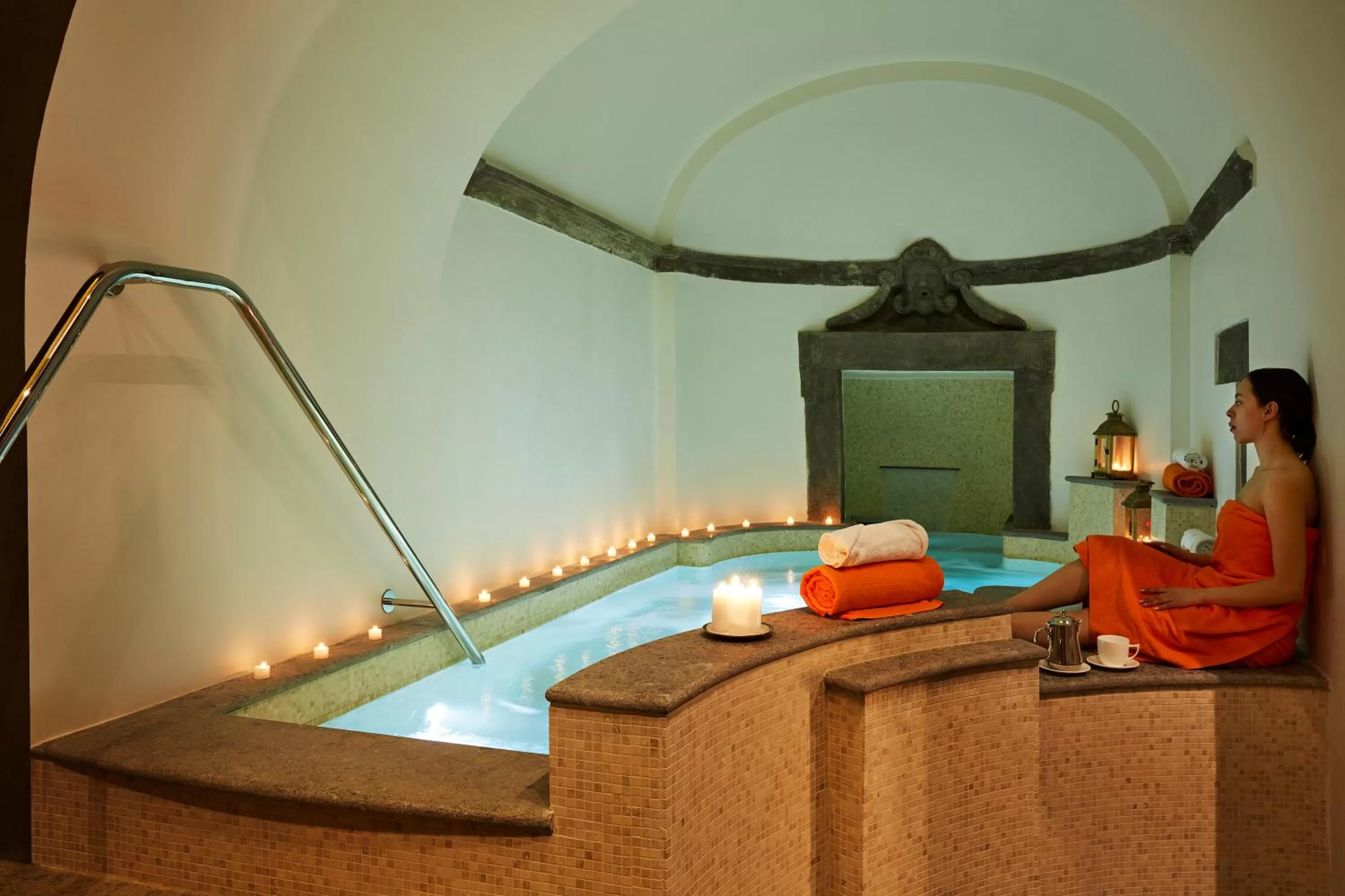 Hot Tub in The Code Hotel