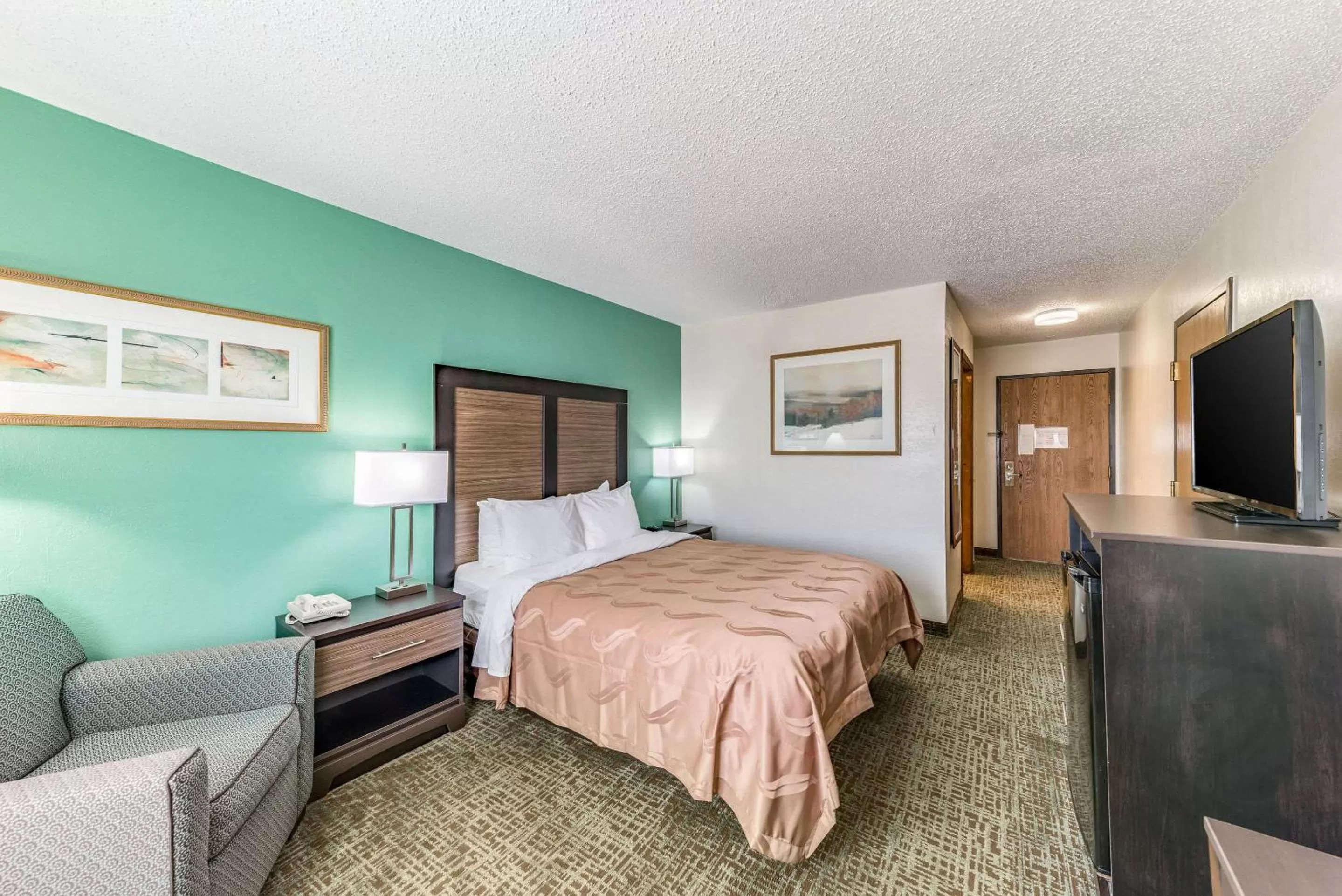Photo of the whole room, Bed in Quality Inn Allen - Plano East
