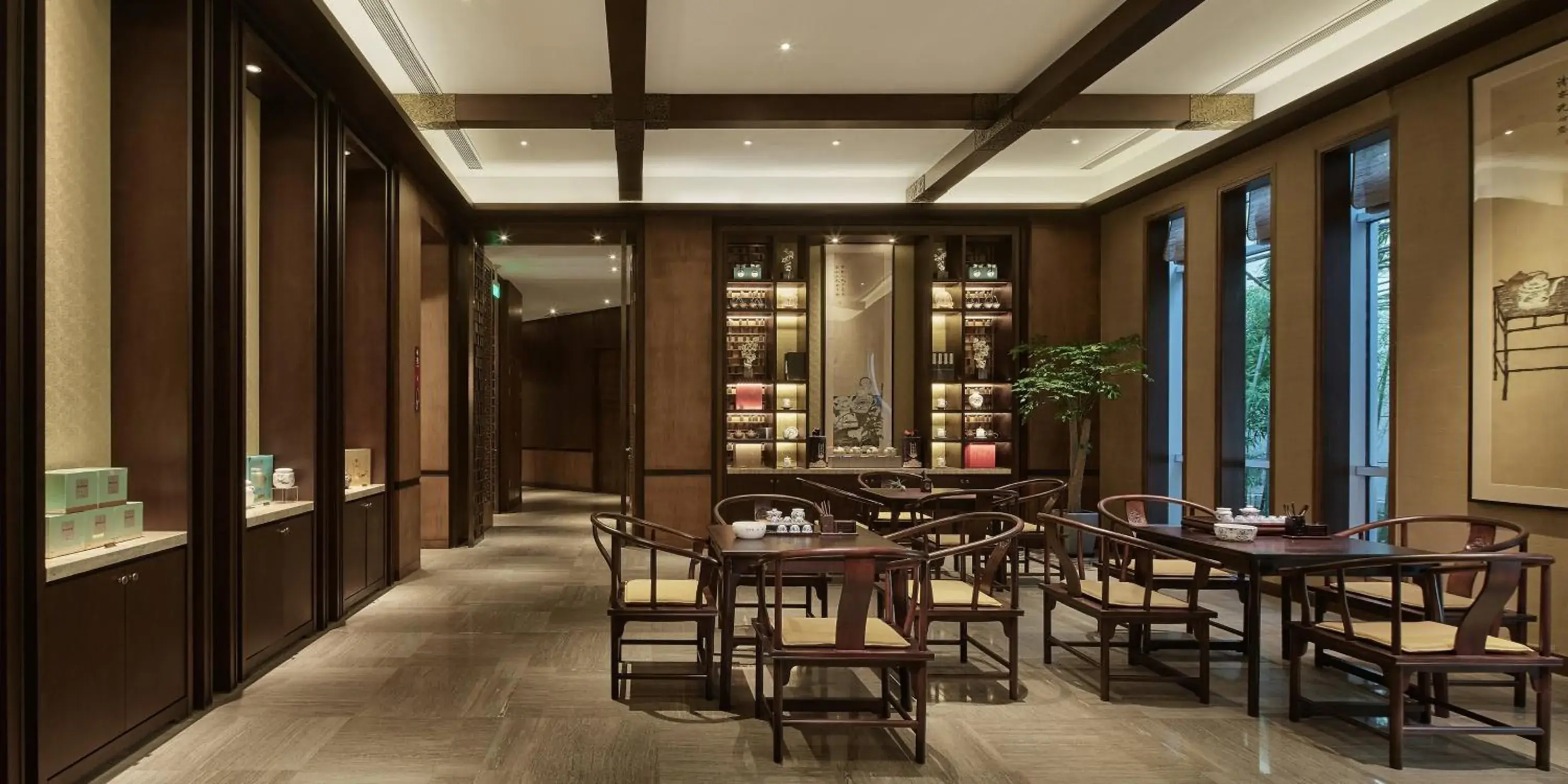 Lobby or reception, Restaurant/Places to Eat in HUALUXE Ningbo Harbor City, an IHG Hotel