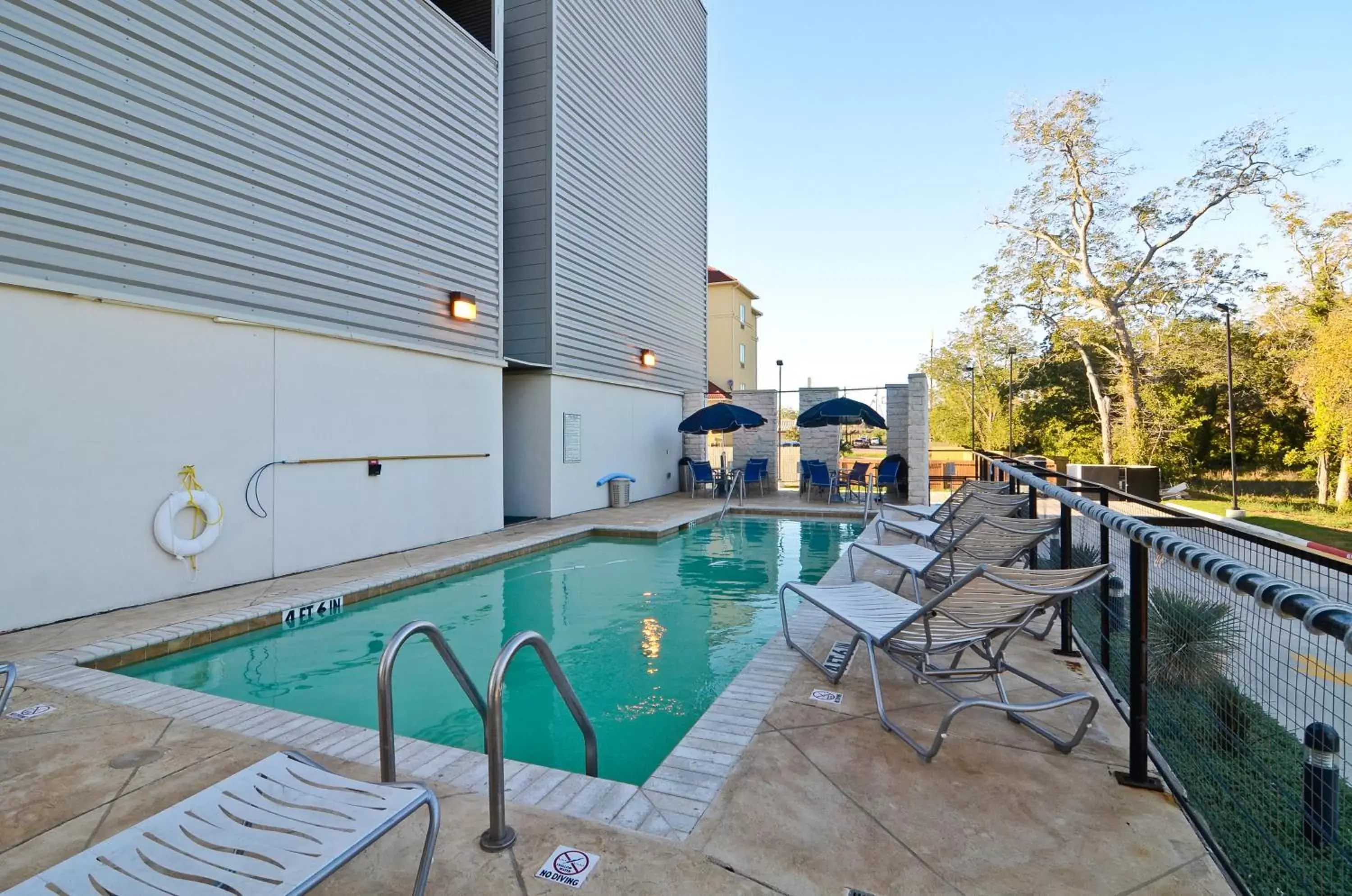 Day, Swimming Pool in Baymont by Wyndham Columbus