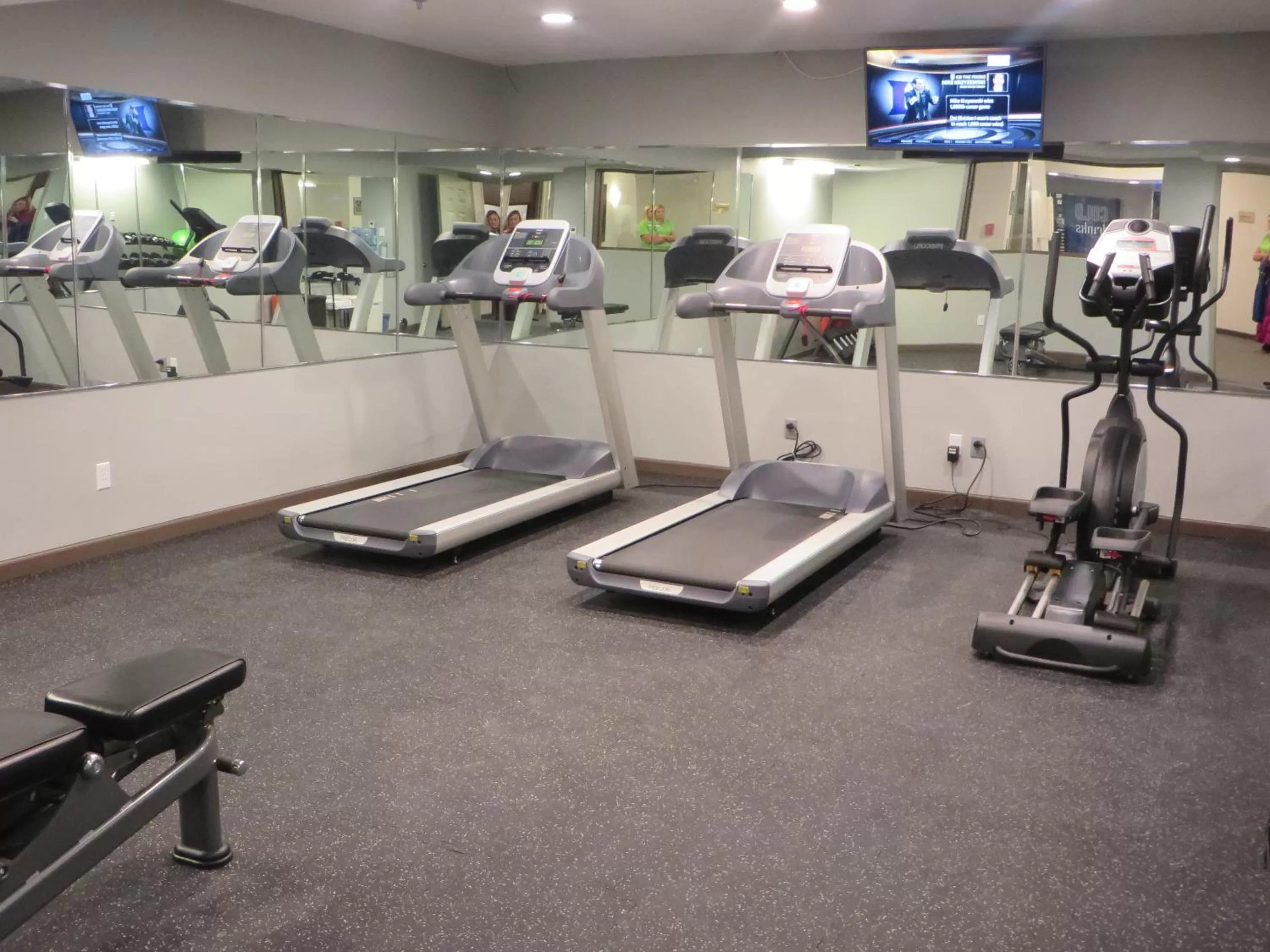 Fitness centre/facilities in Ivy Court Inn and Suites
