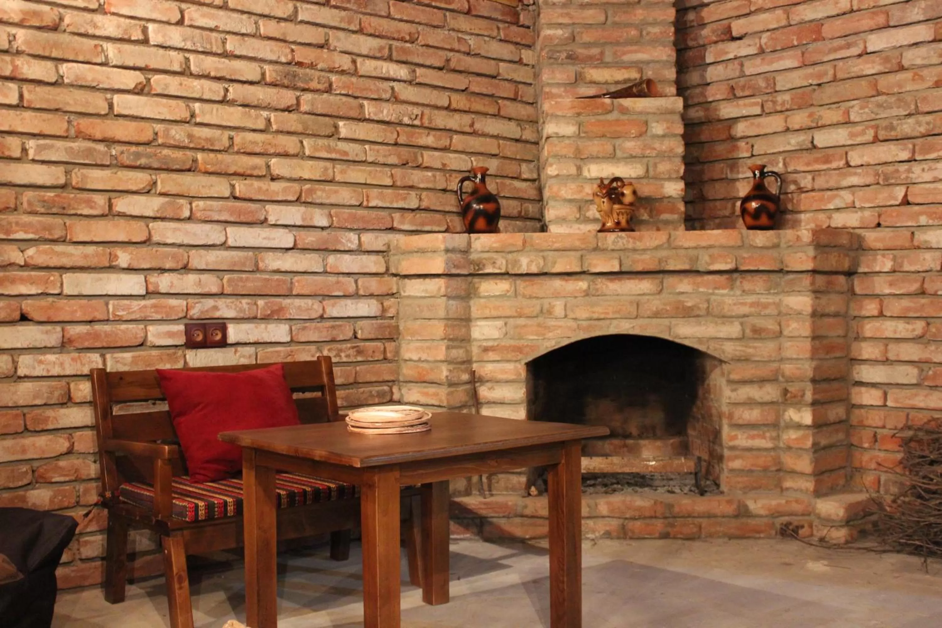 Area and facilities in Heyvany