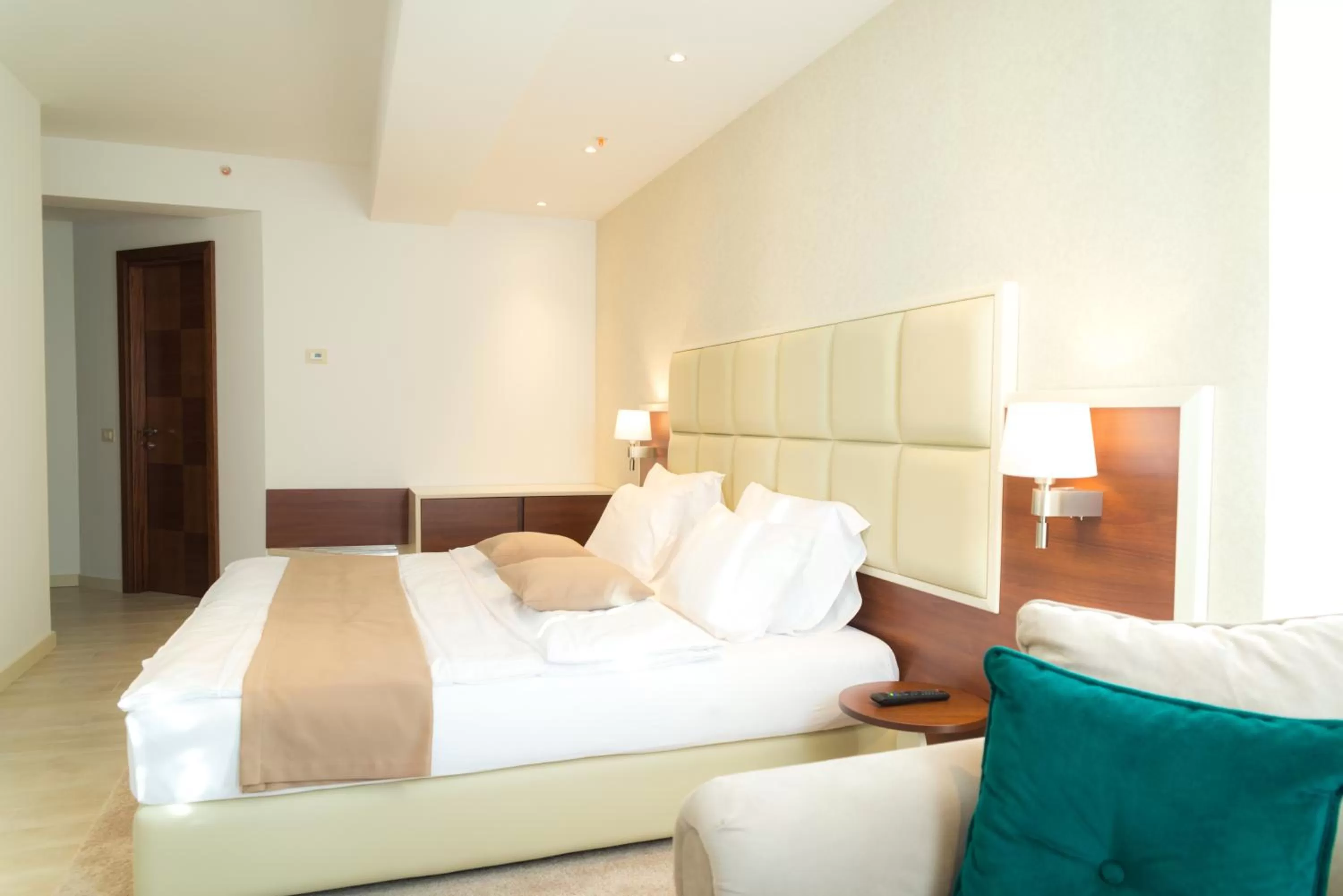 Bedroom, Bed in Hotel Kadmo by Aycon