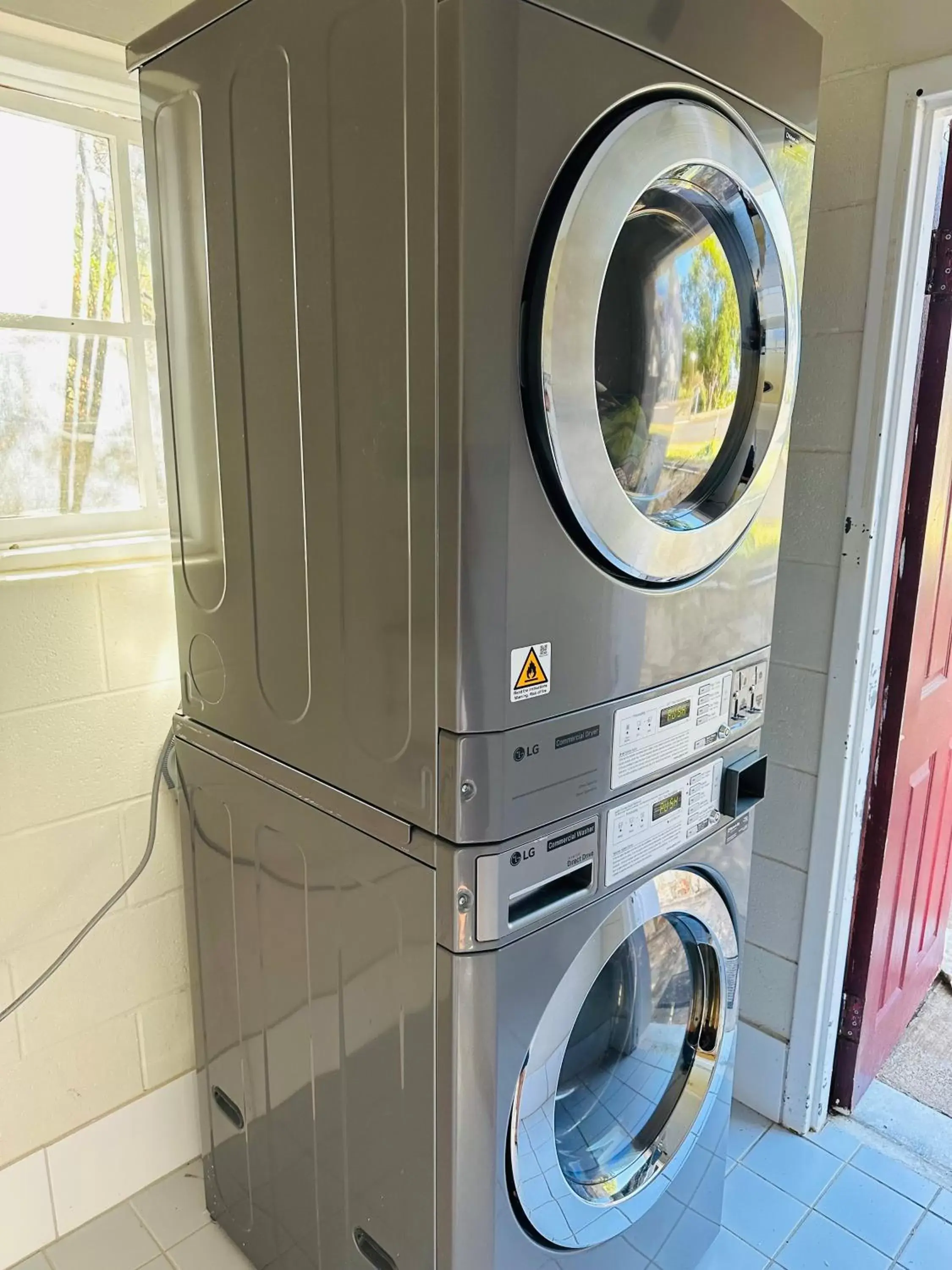 laundry, Bathroom in Clare Valley Motel