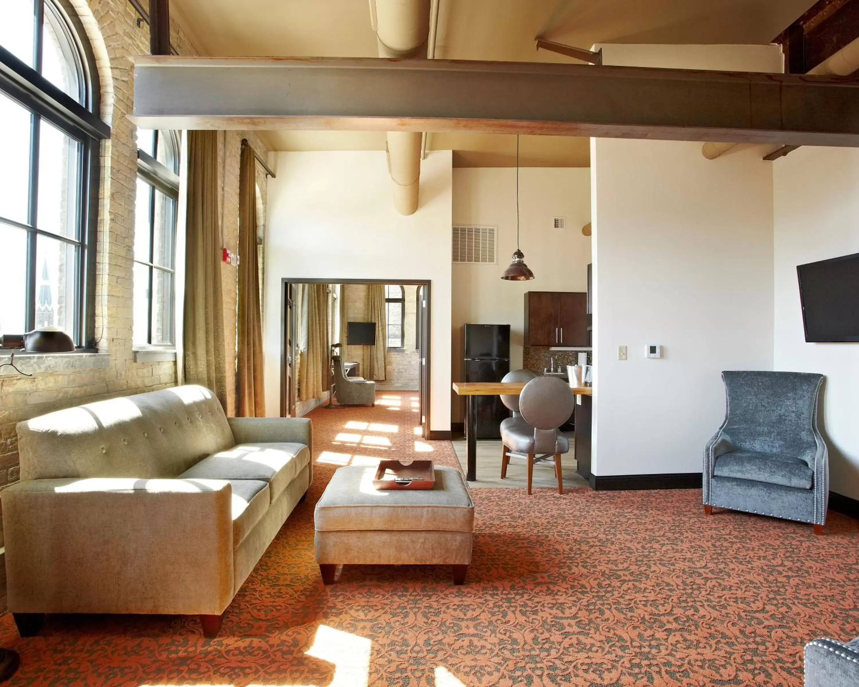 Guests, Seating Area in Brewhouse Inn and Suites