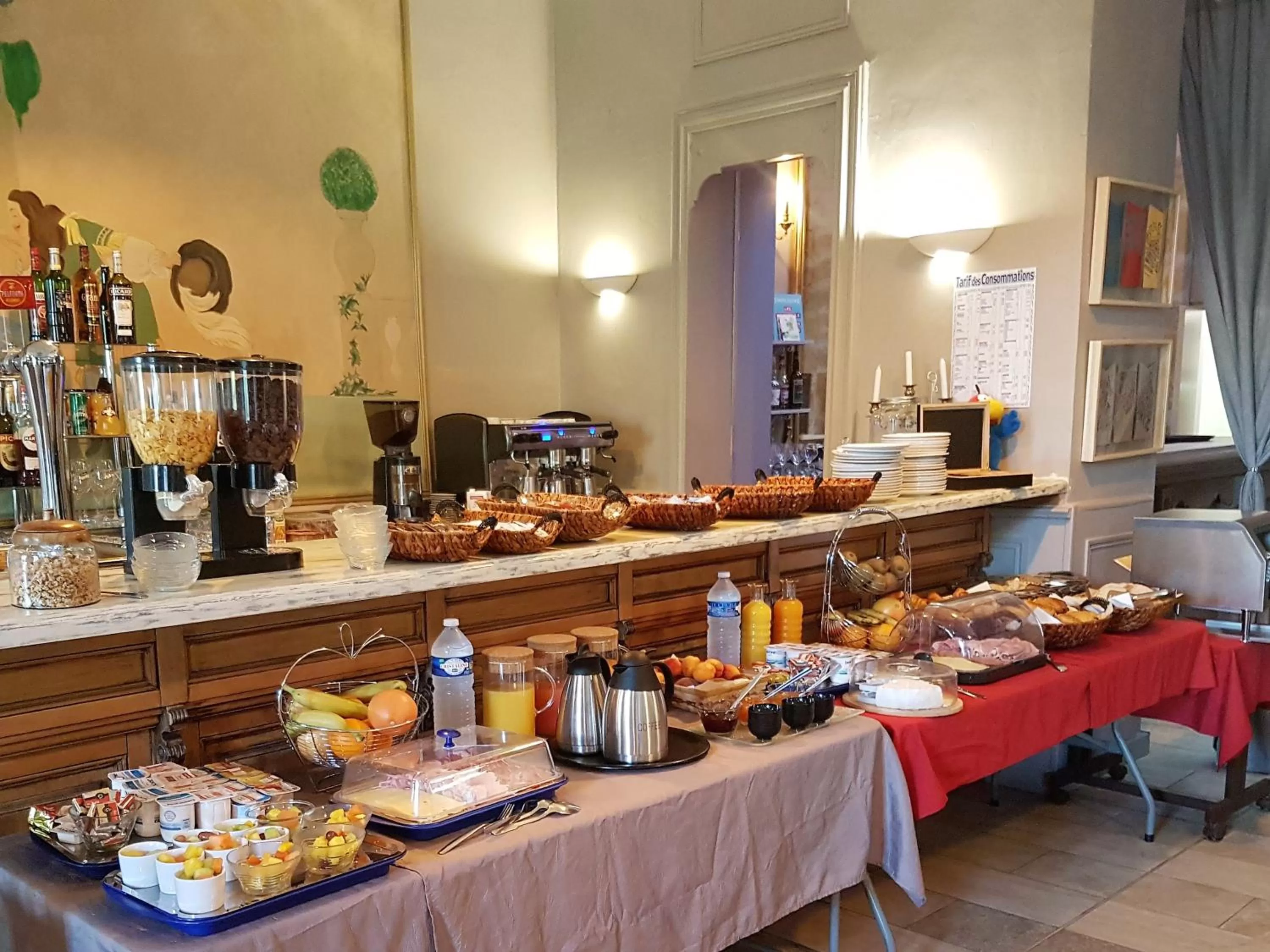 Breakfast in Le Grand Hôtel Molière