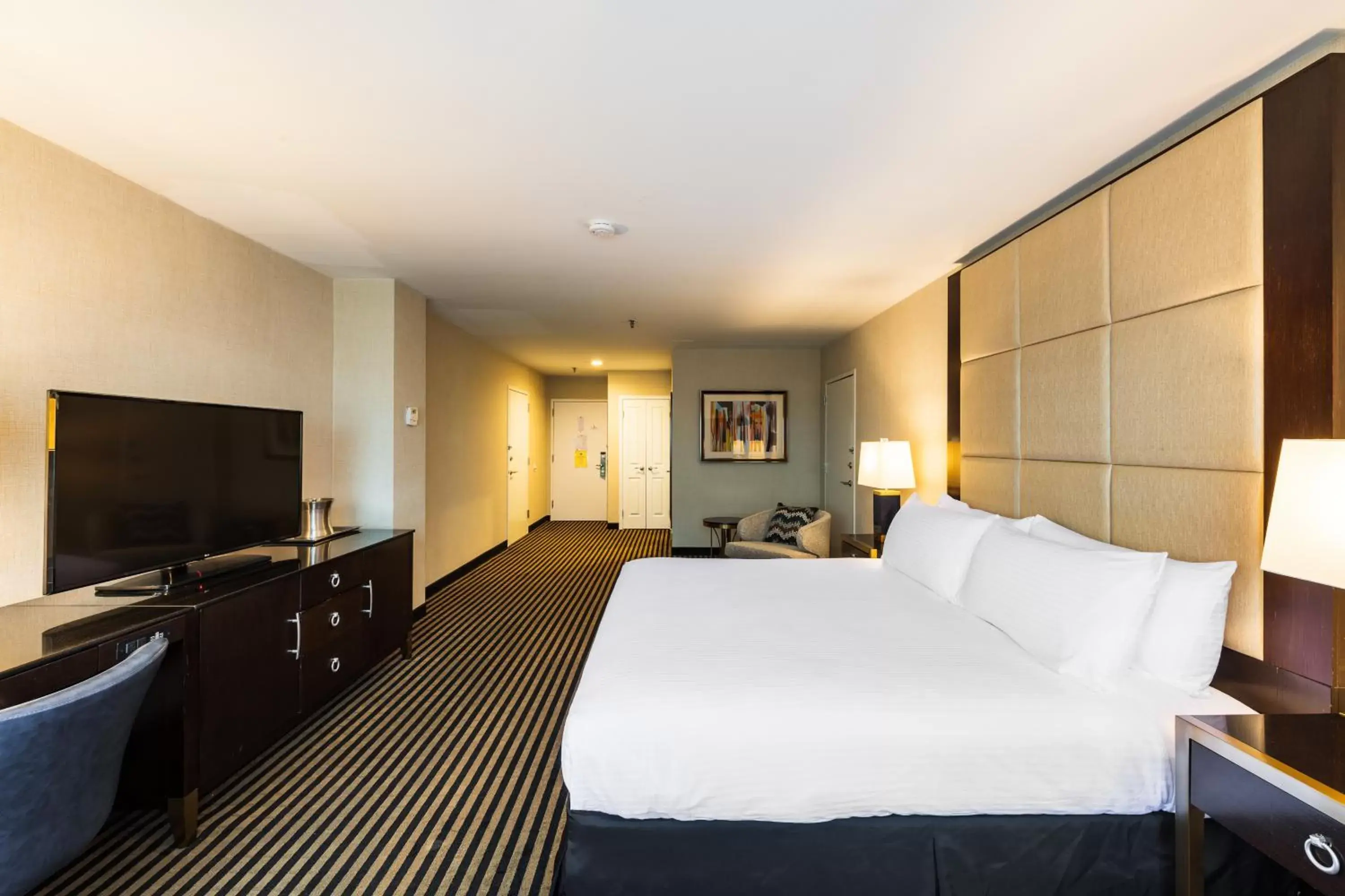 Photo of the whole room, Bed in APA Hotel Woodbridge Photo of the whole room, Bed in APA Hotel Woodbridge