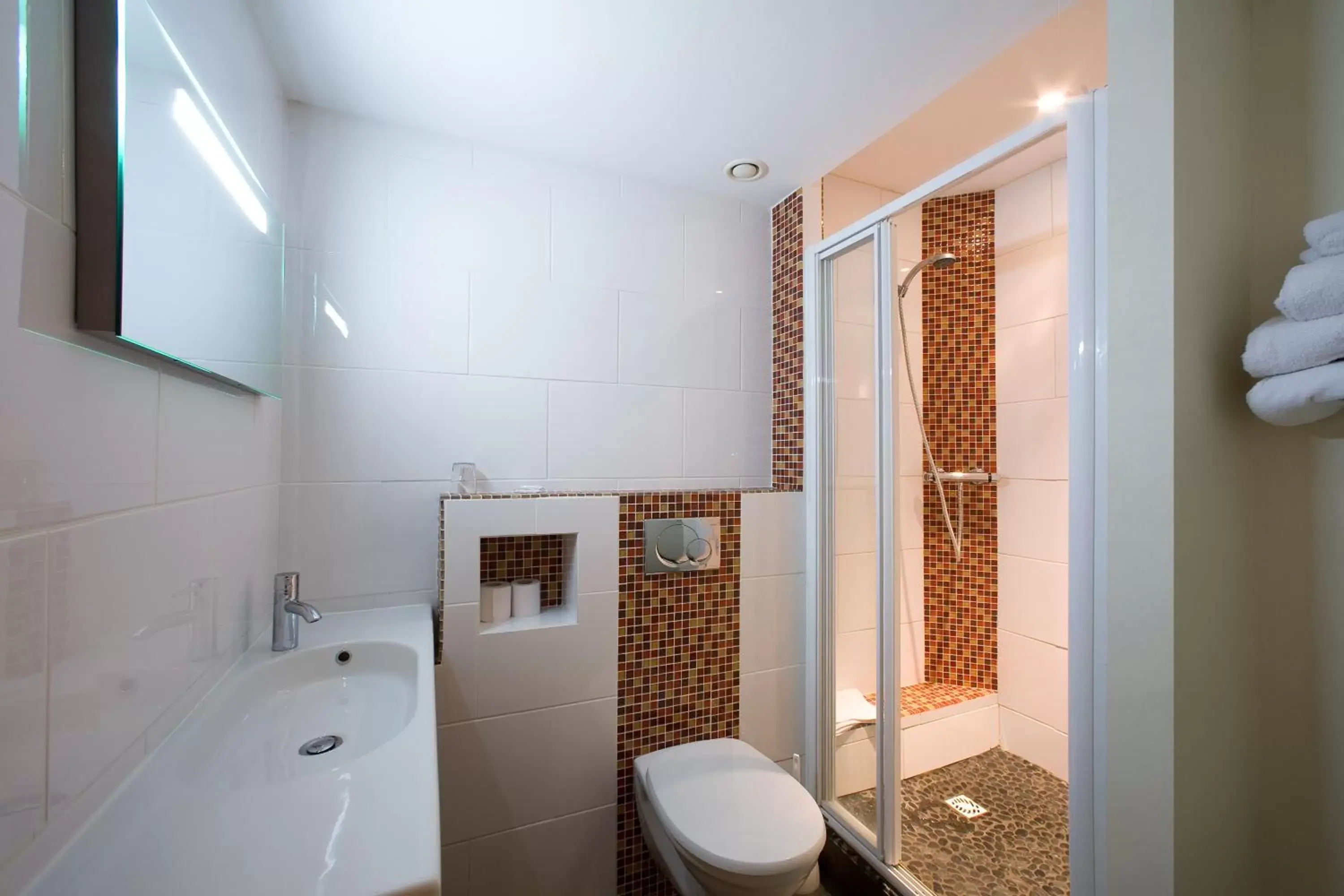 Bathroom in Hotel Esplanade