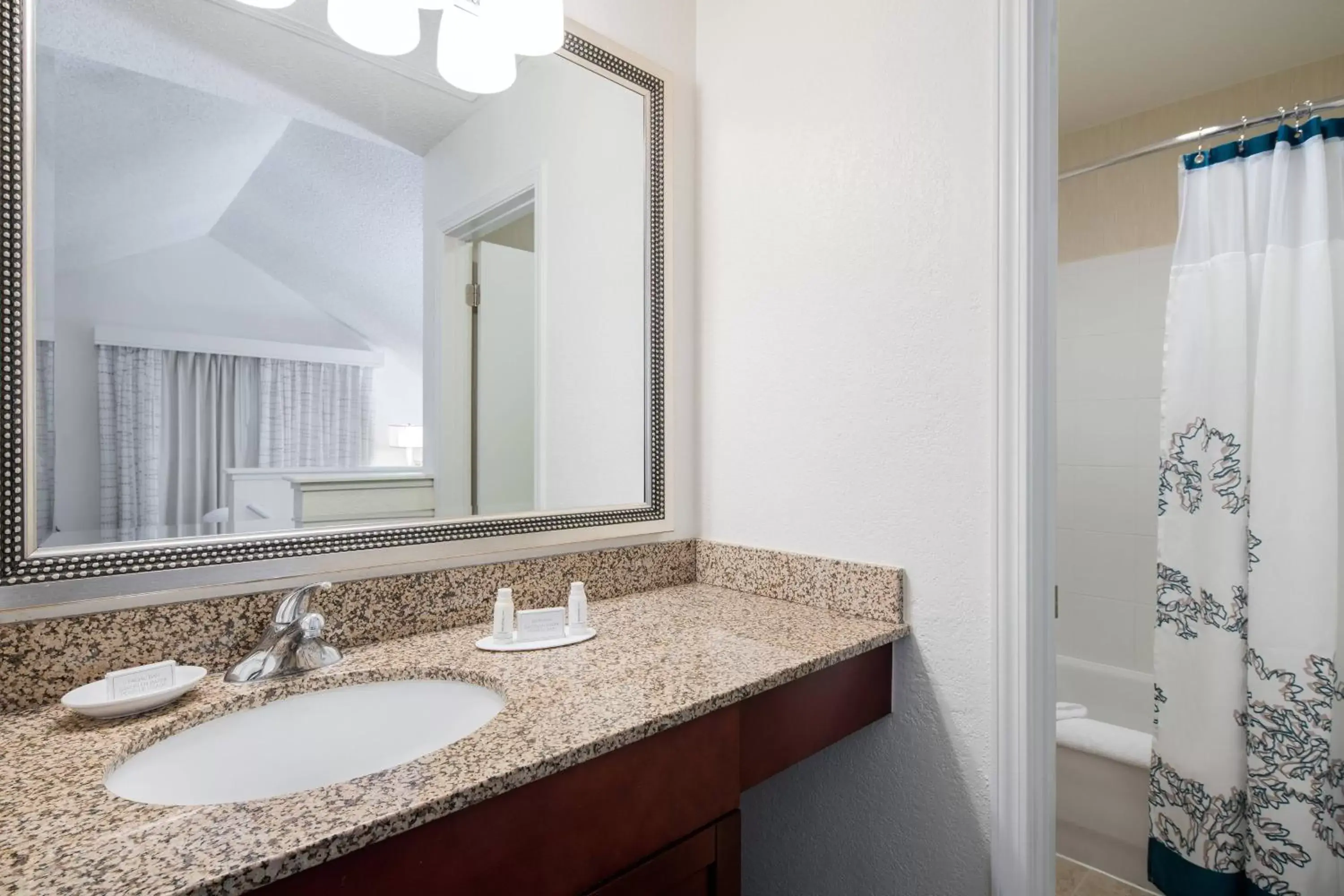 Bathroom in Residence Inn Costa Mesa Newport Beach