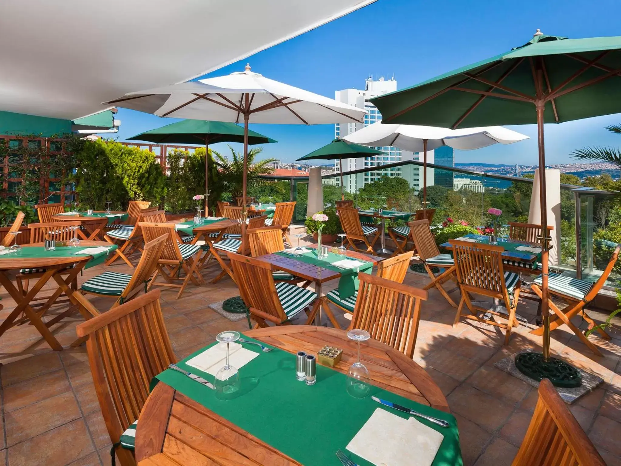Balcony/Terrace, Restaurant/Places to Eat in Germir Palas Hotel - Special Class