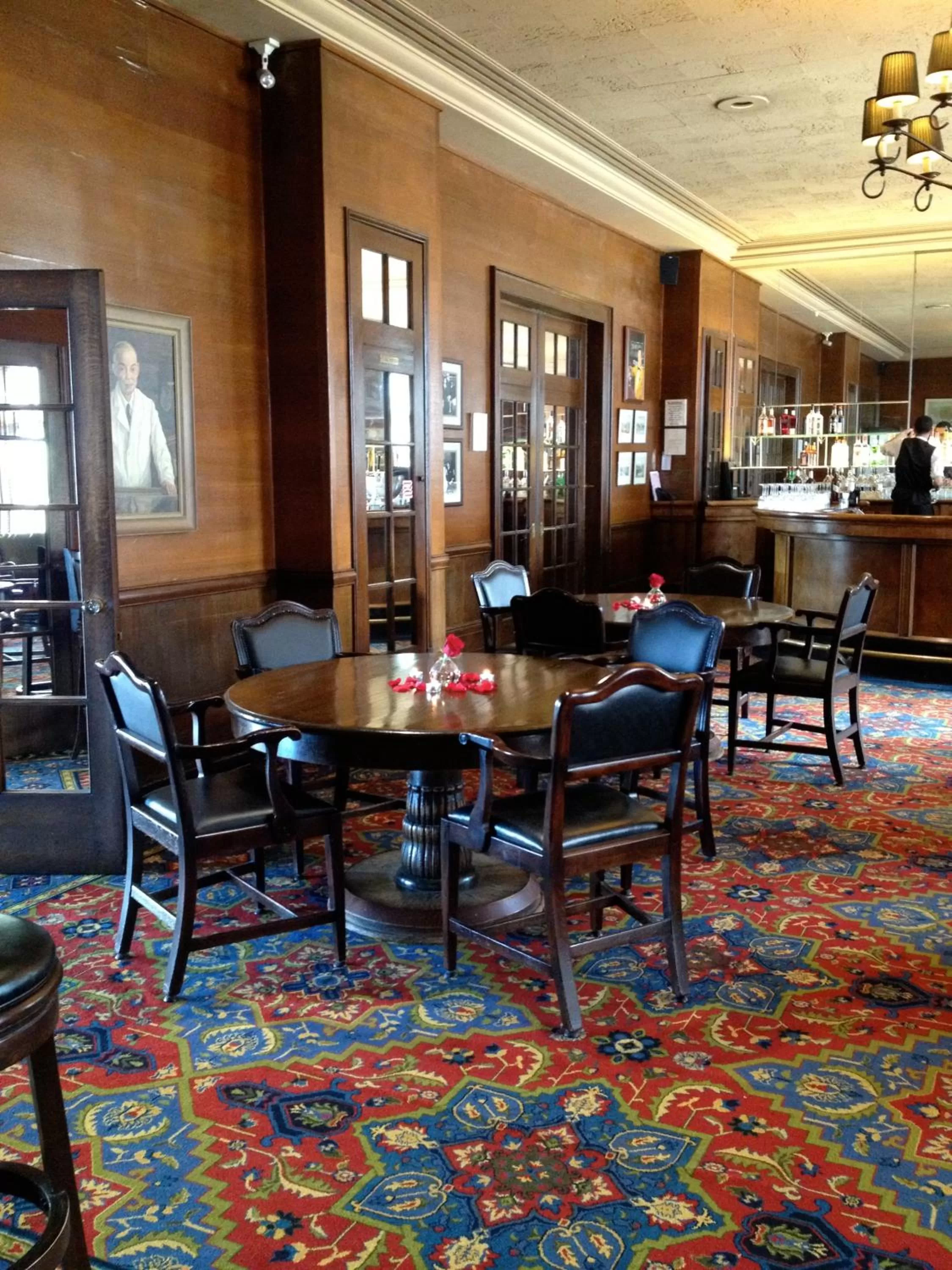 Restaurant/places to eat in University Club of San Francisco