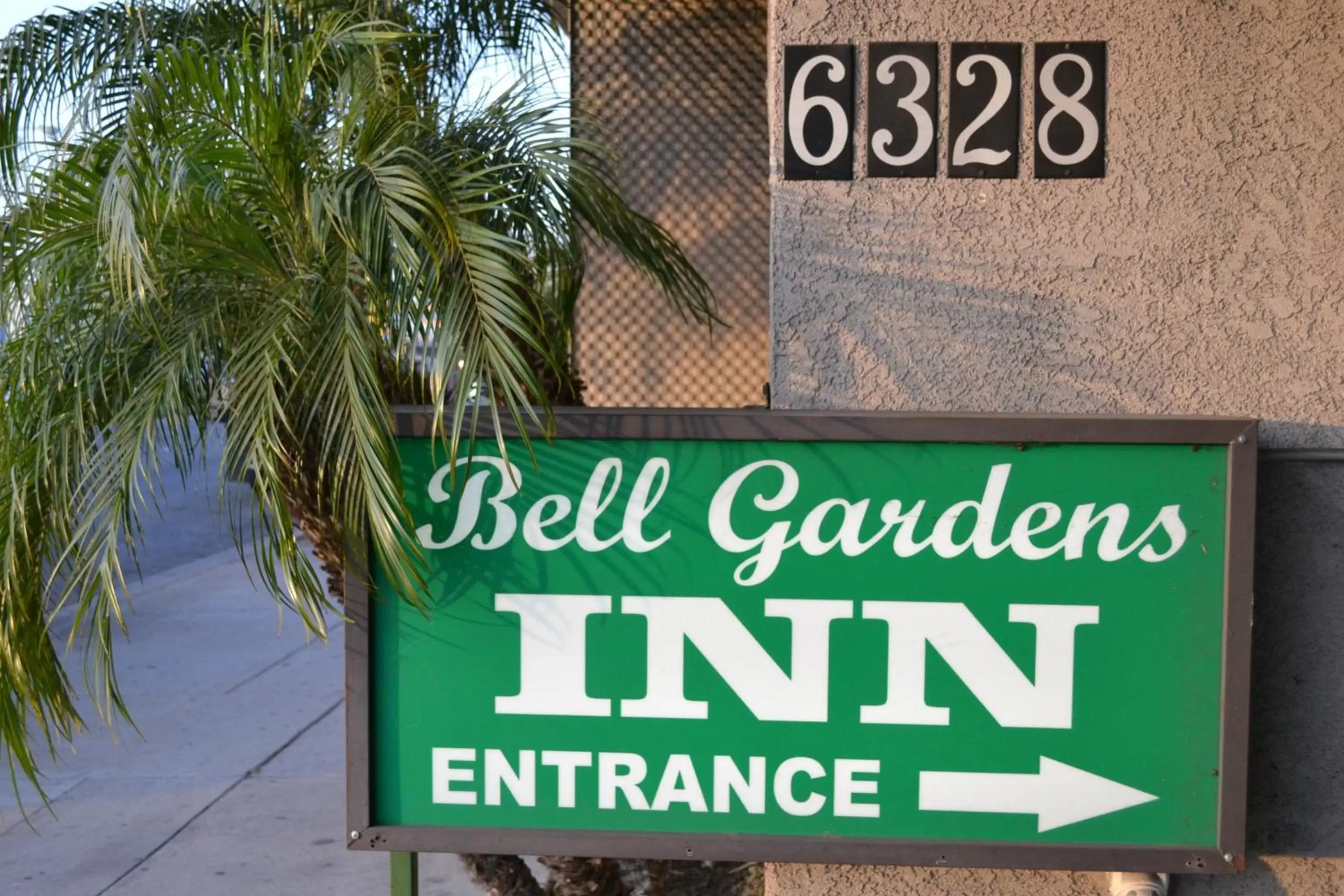 Property building, Property Logo/Sign in Bell Gardens Inn Los Angeles - Bell Gardens