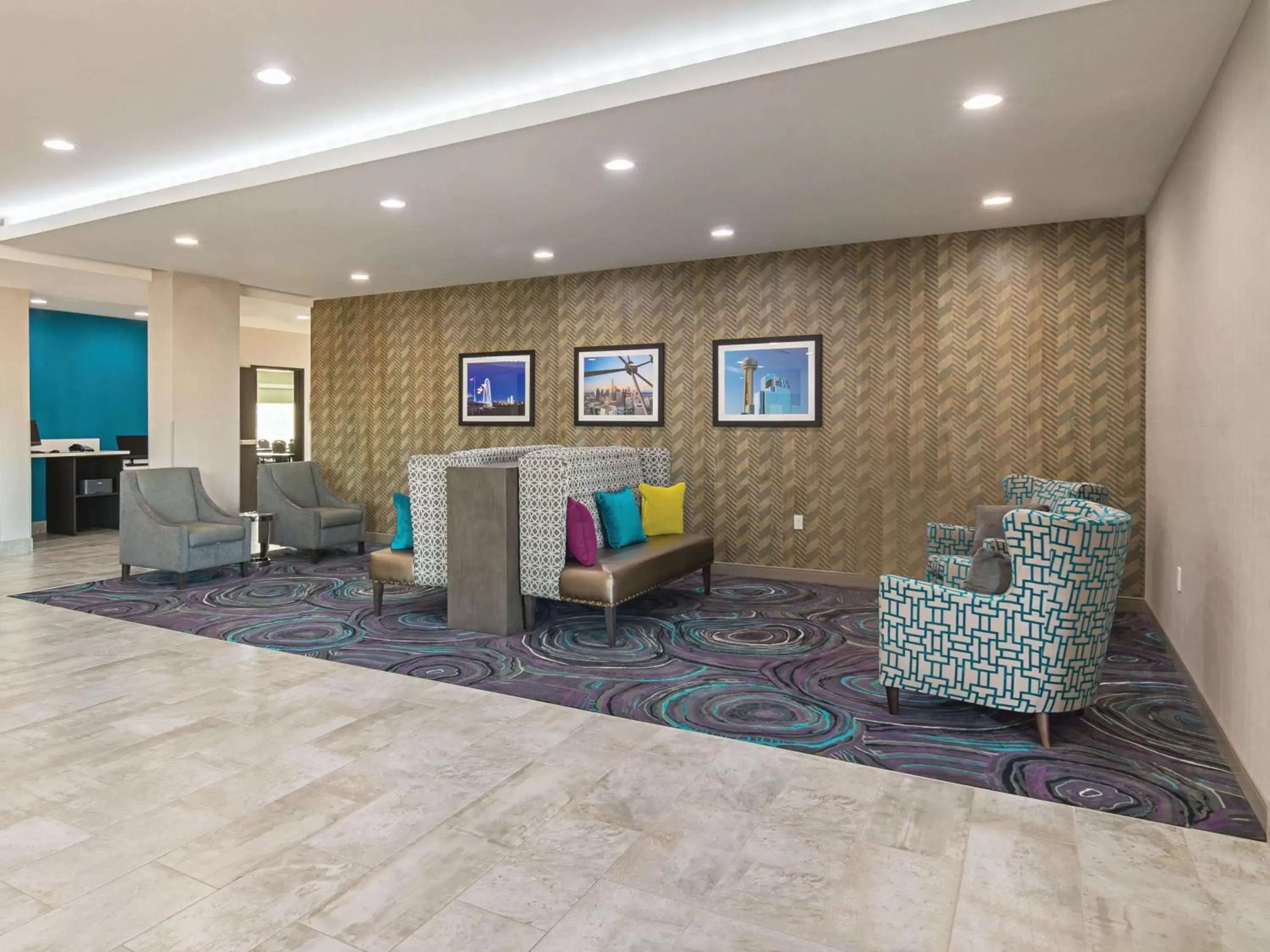 Lobby or reception, Lobby/Reception in La Quinta by Wyndham Dallas - Wylie