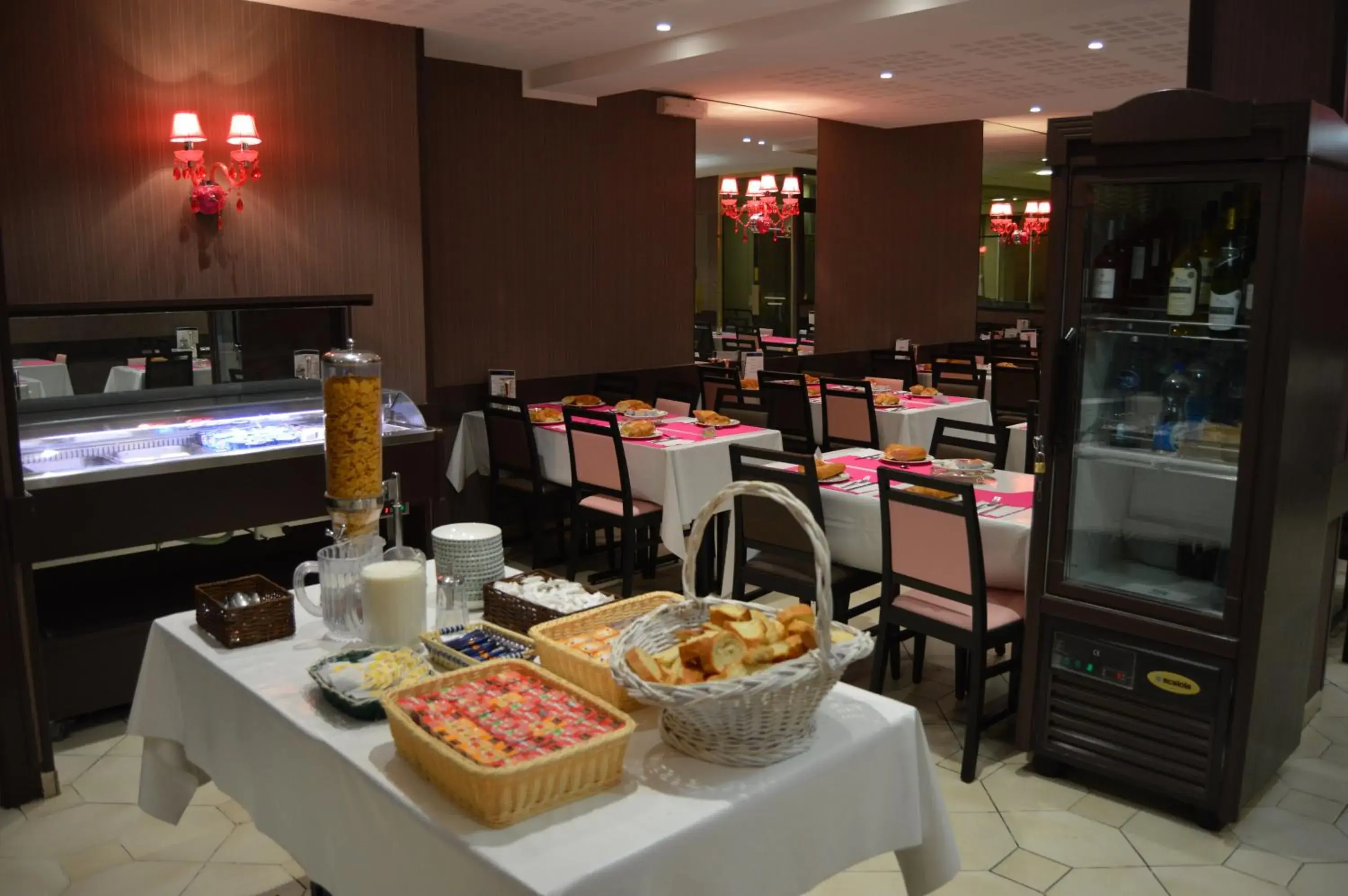 Restaurant/places to eat in Hôtel Croix des Bretons - Lourdes Pyrénées