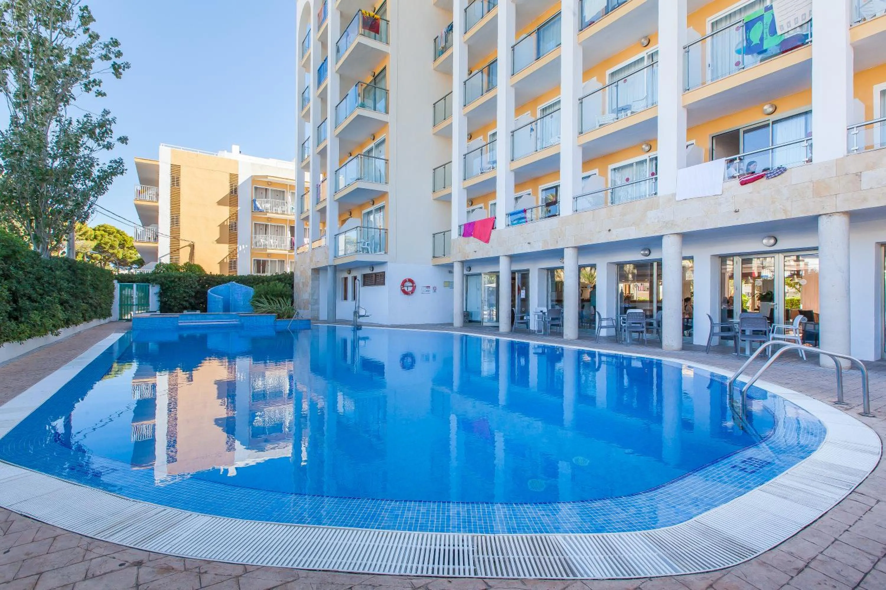 Patio in Hotel Bella Mar