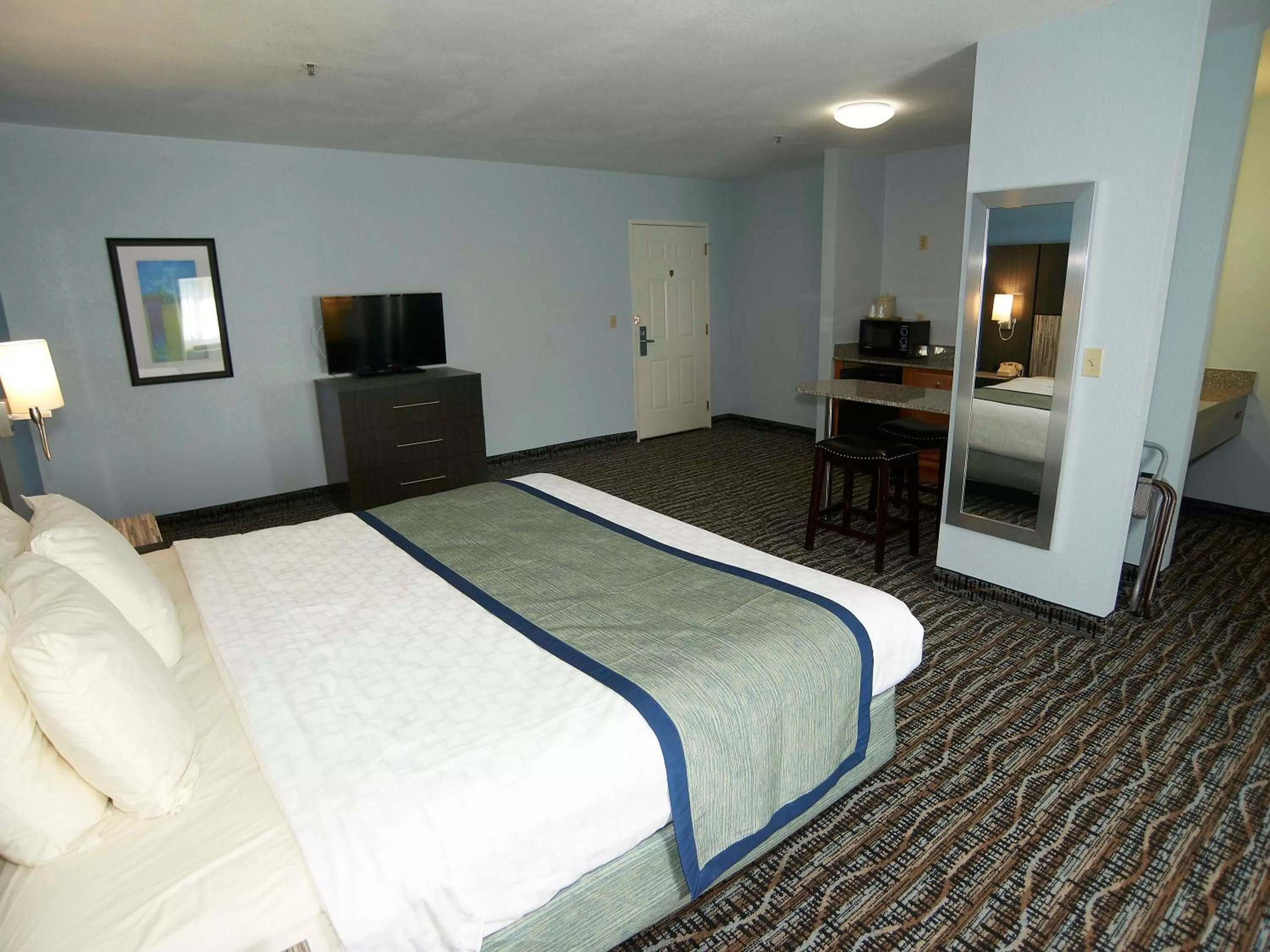 Bed in Sandwich Lodge & Resort