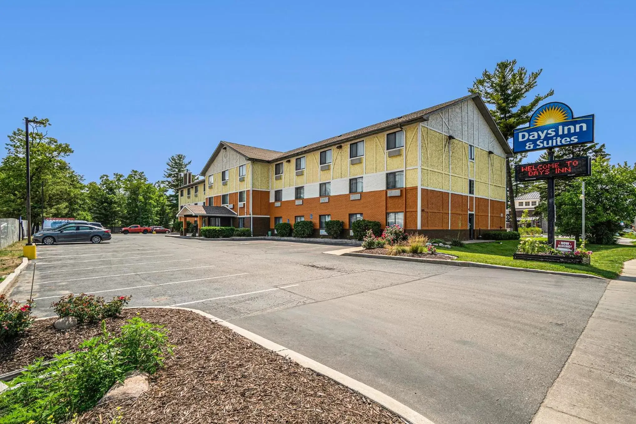 Property Building in Days Inn & Suites by Wyndham Traverse City