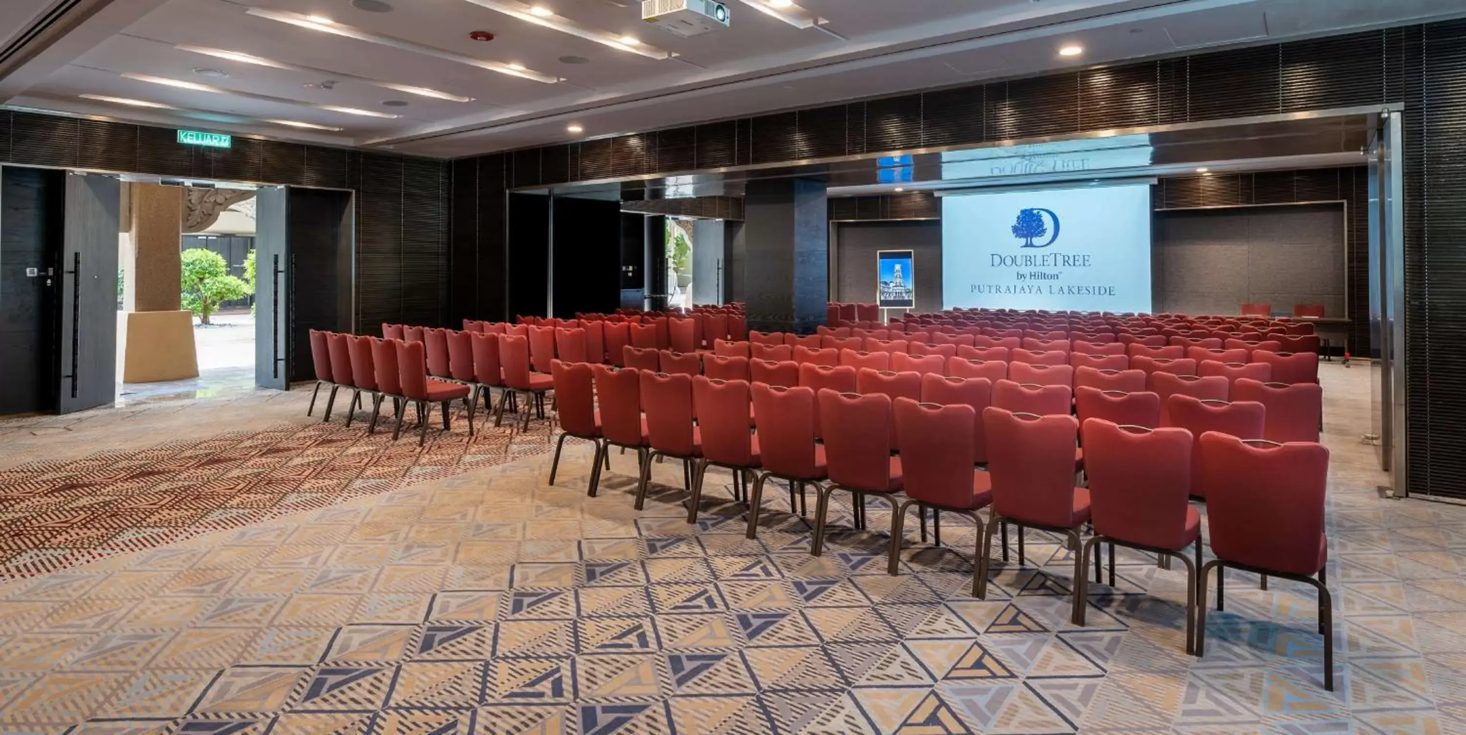 Meeting/conference room in DoubleTree by Hilton Putrajaya Lakeside