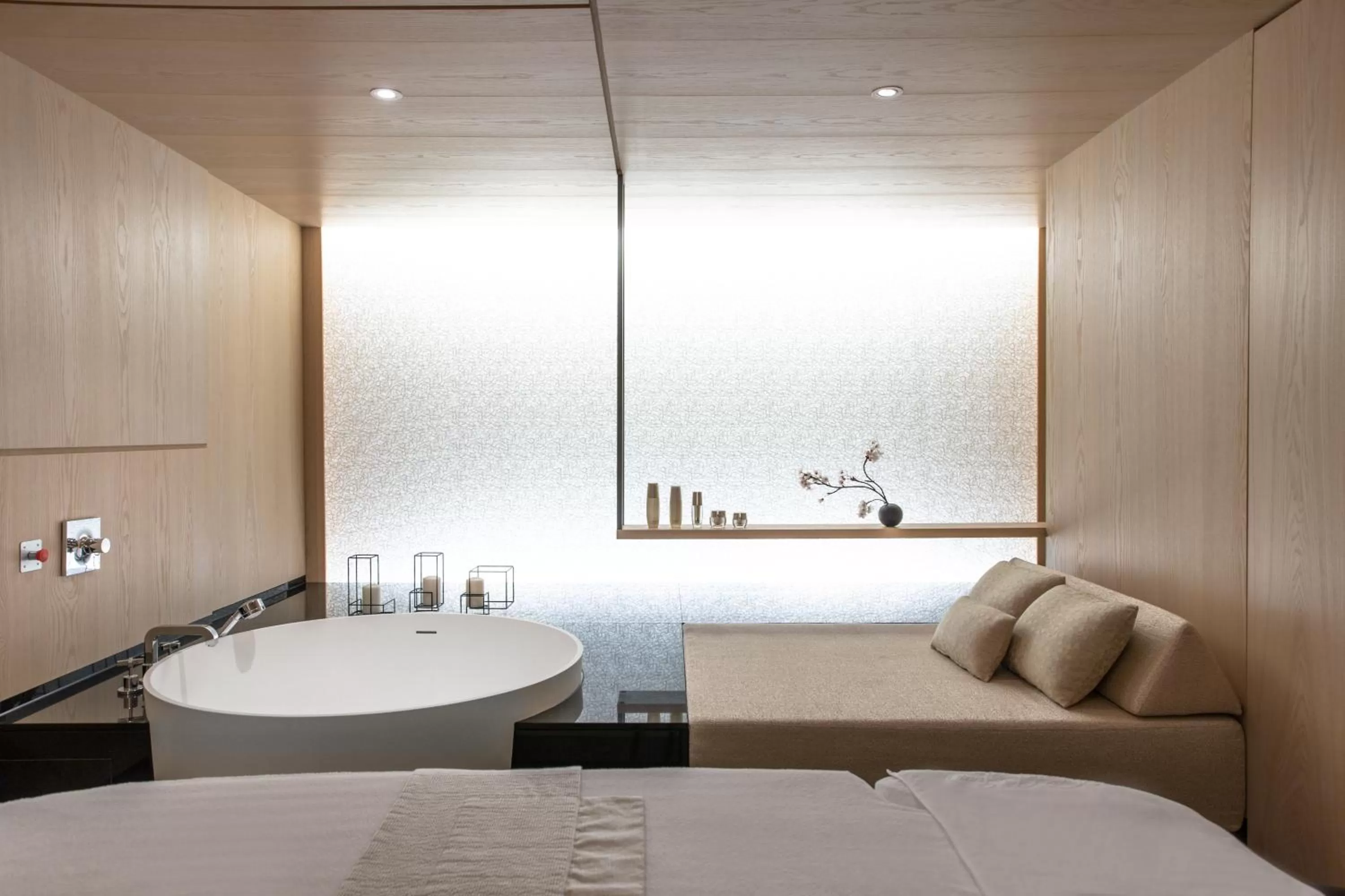 Spa and wellness centre/facilities, Bed in Victoria Jungfrau Grand Hotel & Spa
