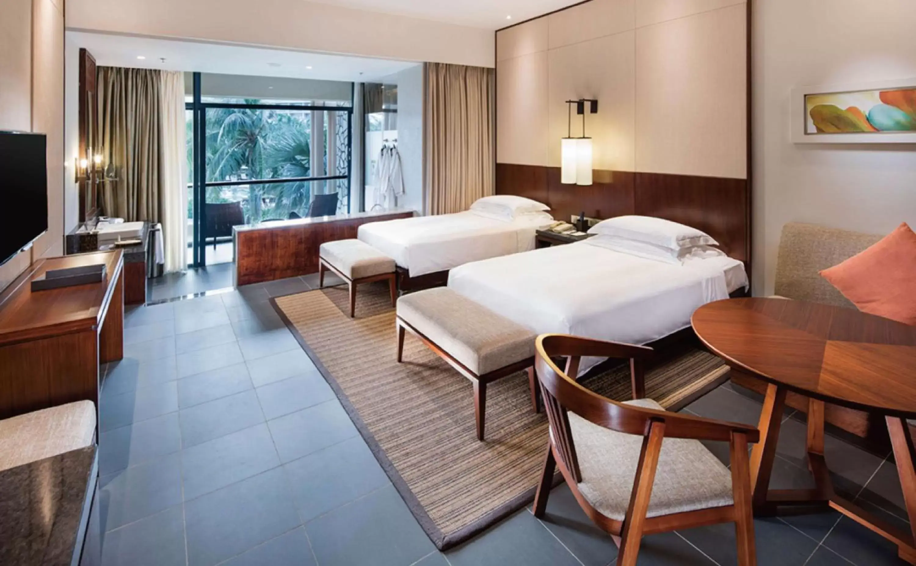 Bed in Hilton Sanya Yalong Bay Resort & Spa