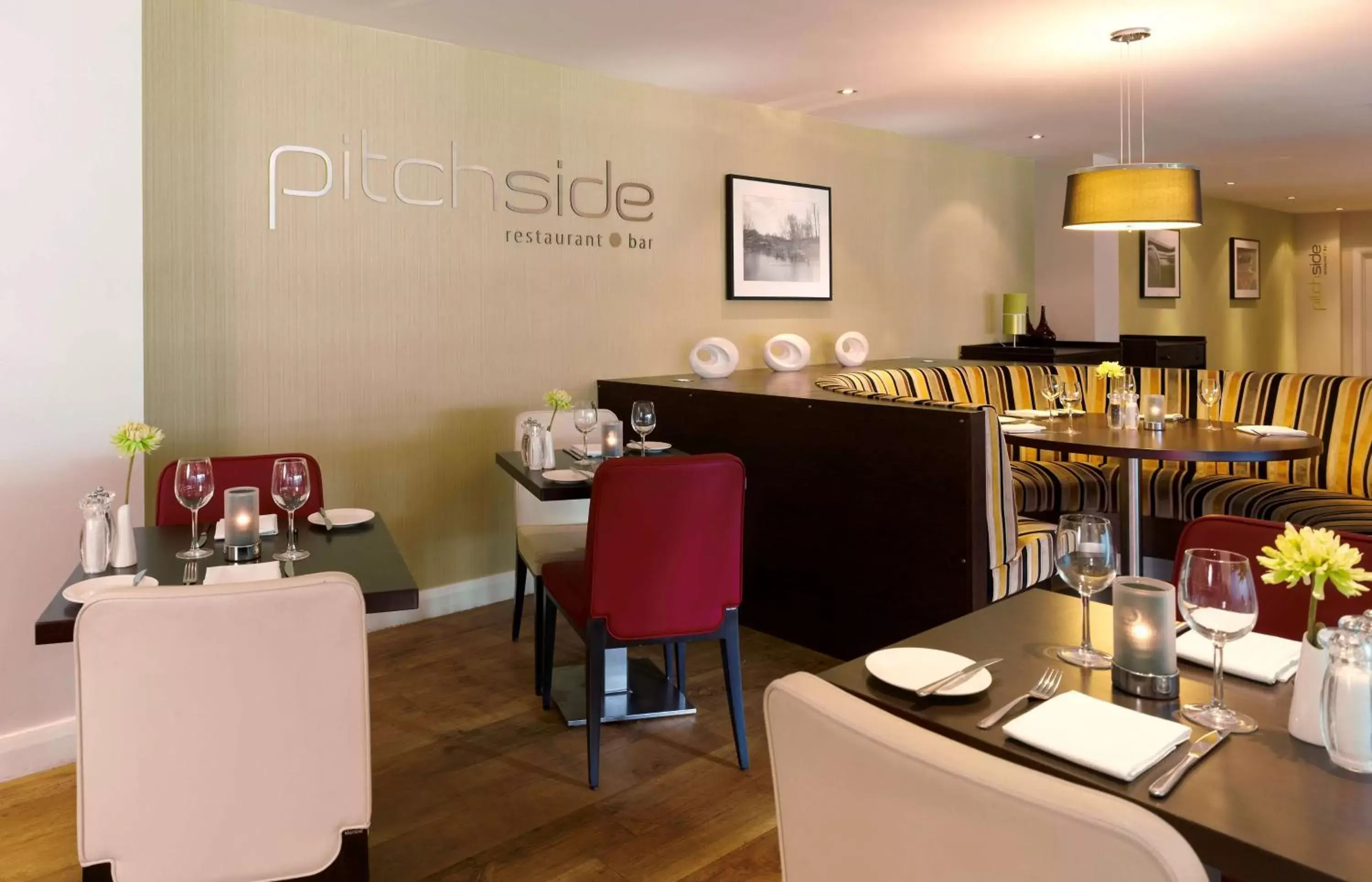 Restaurant/Places to Eat in DoubleTree By Hilton Milton Keynes