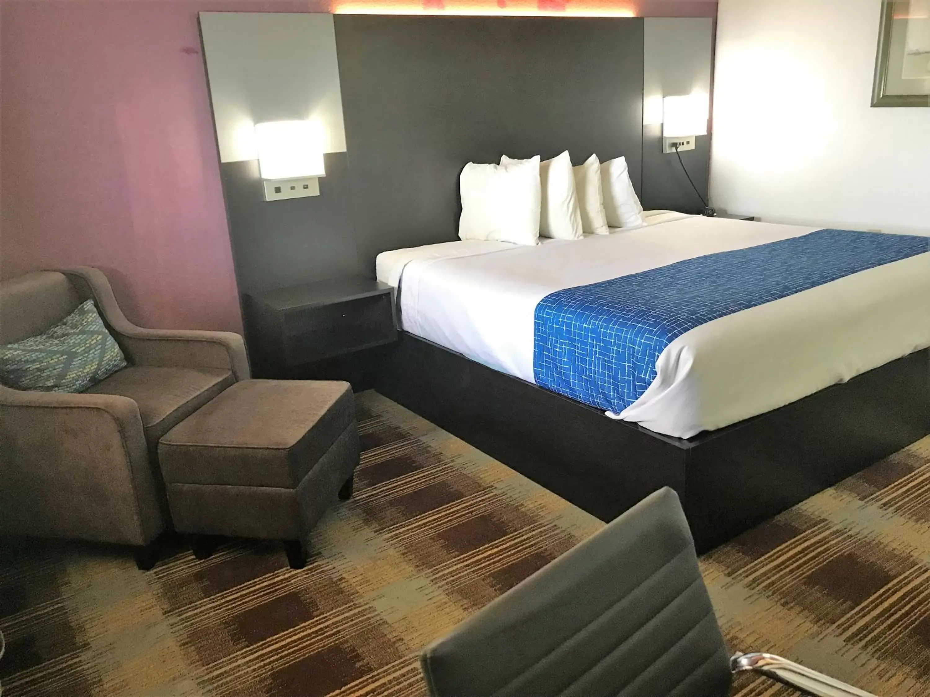 TV and multimedia, Bed in Travelodge by Wyndham New Braunfels
