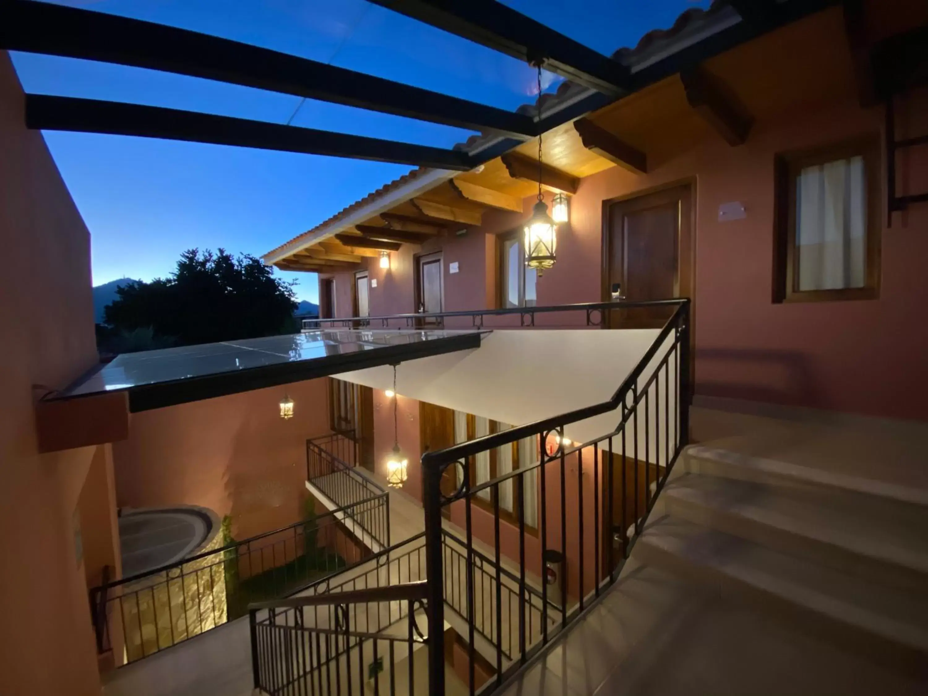 Photo of the whole room, Balcony/Terrace in Hotel Villa Murano