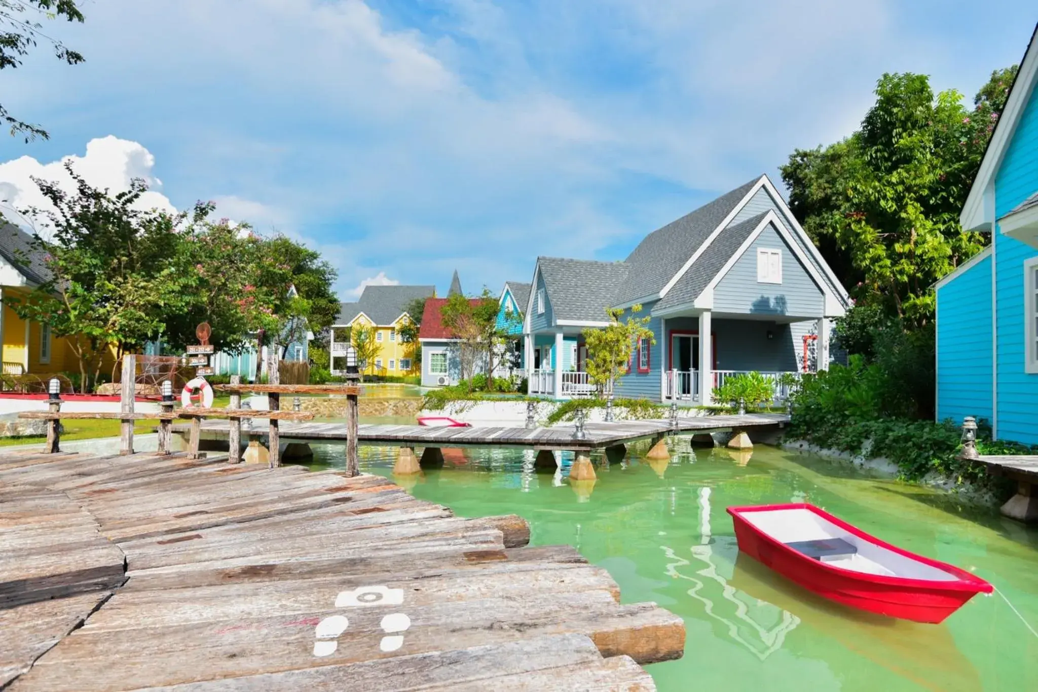 Property building in Peggy's Cove Resort Property building in Peggy's Cove Resort