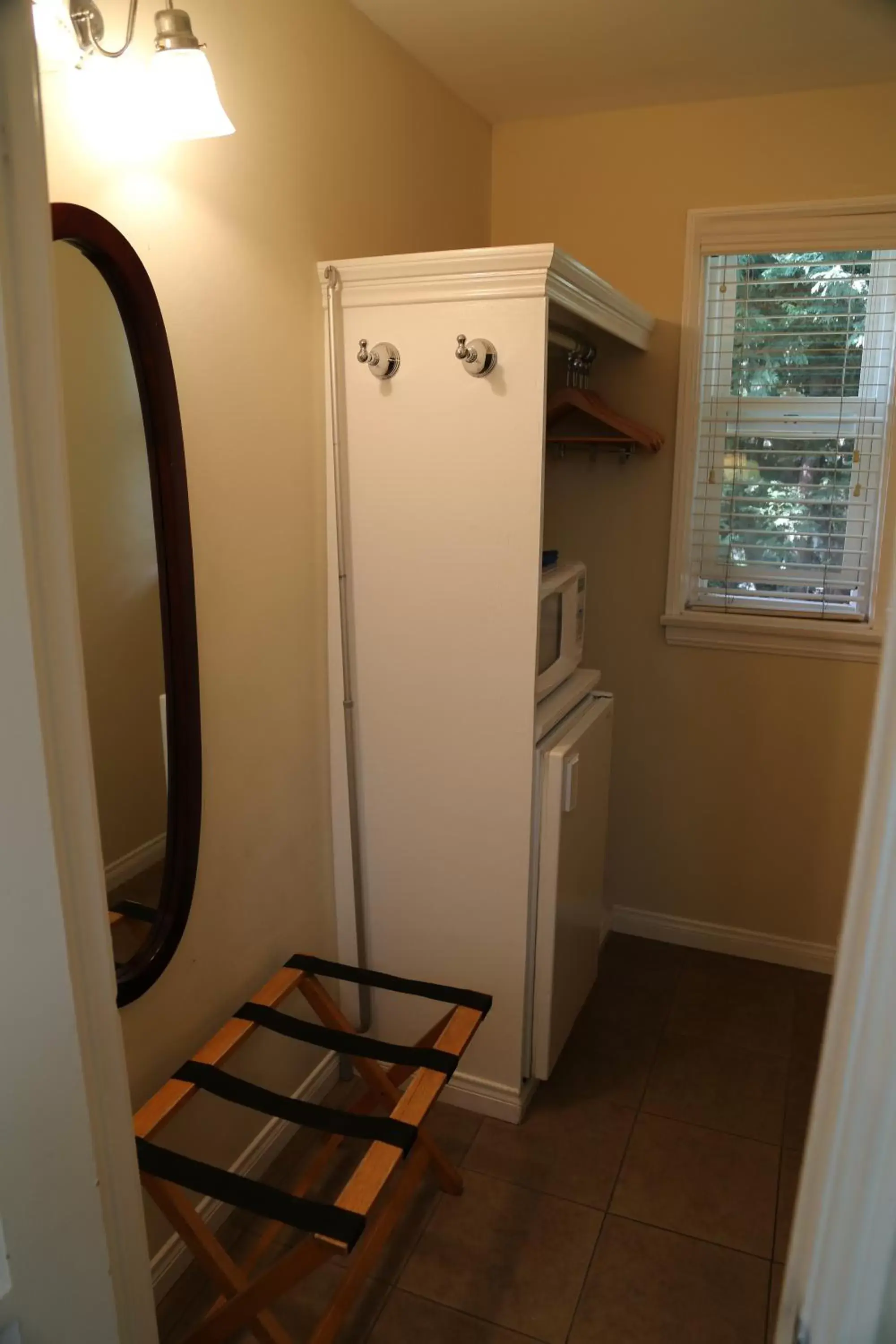 Standard Room with One Double Bed in The Tides Laguna Beach Standard Room with One Double Bed in The Tides Laguna Beach