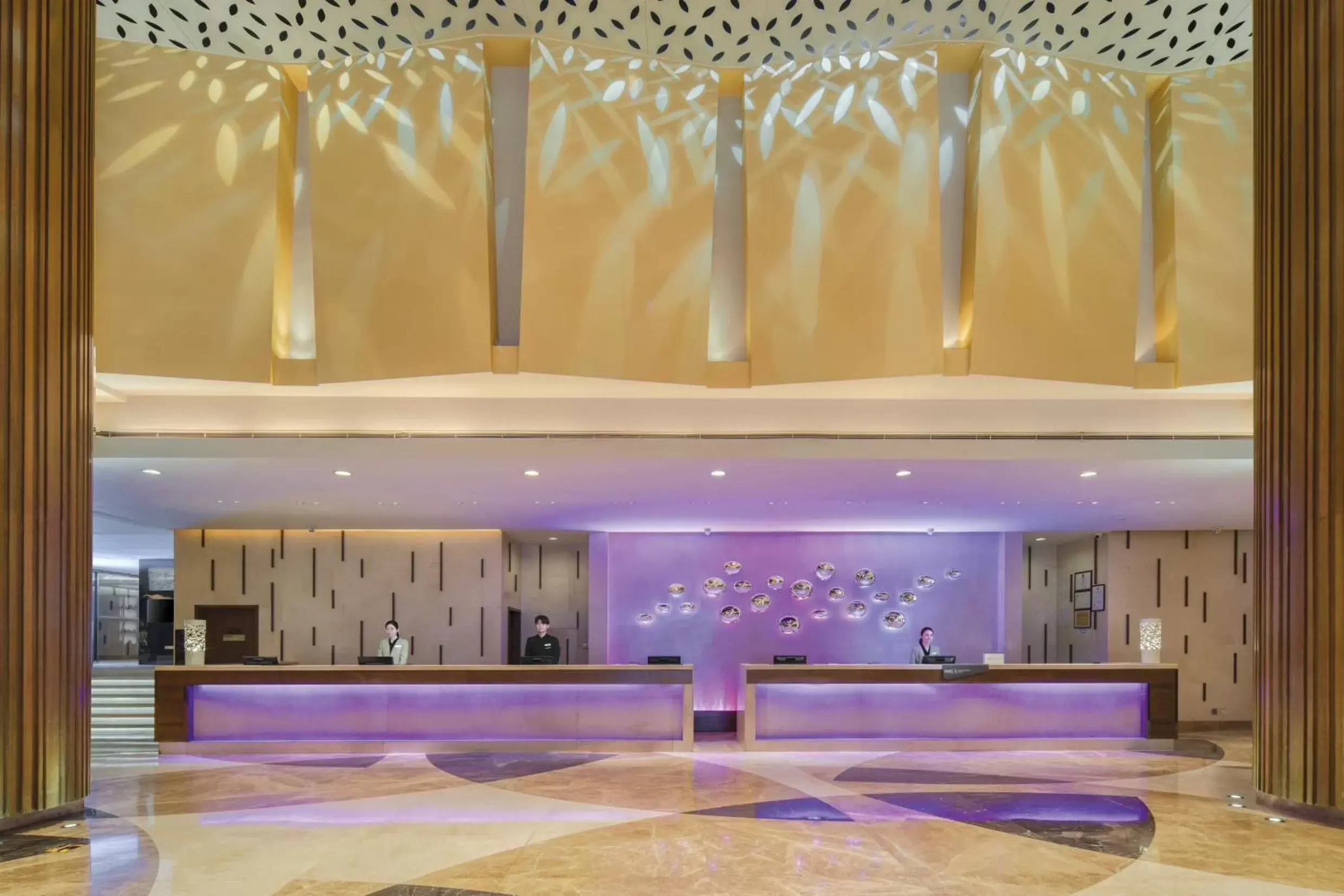 Lobby or reception in Crowne Plaza Guangzhou City Centre, an IHG Hotel