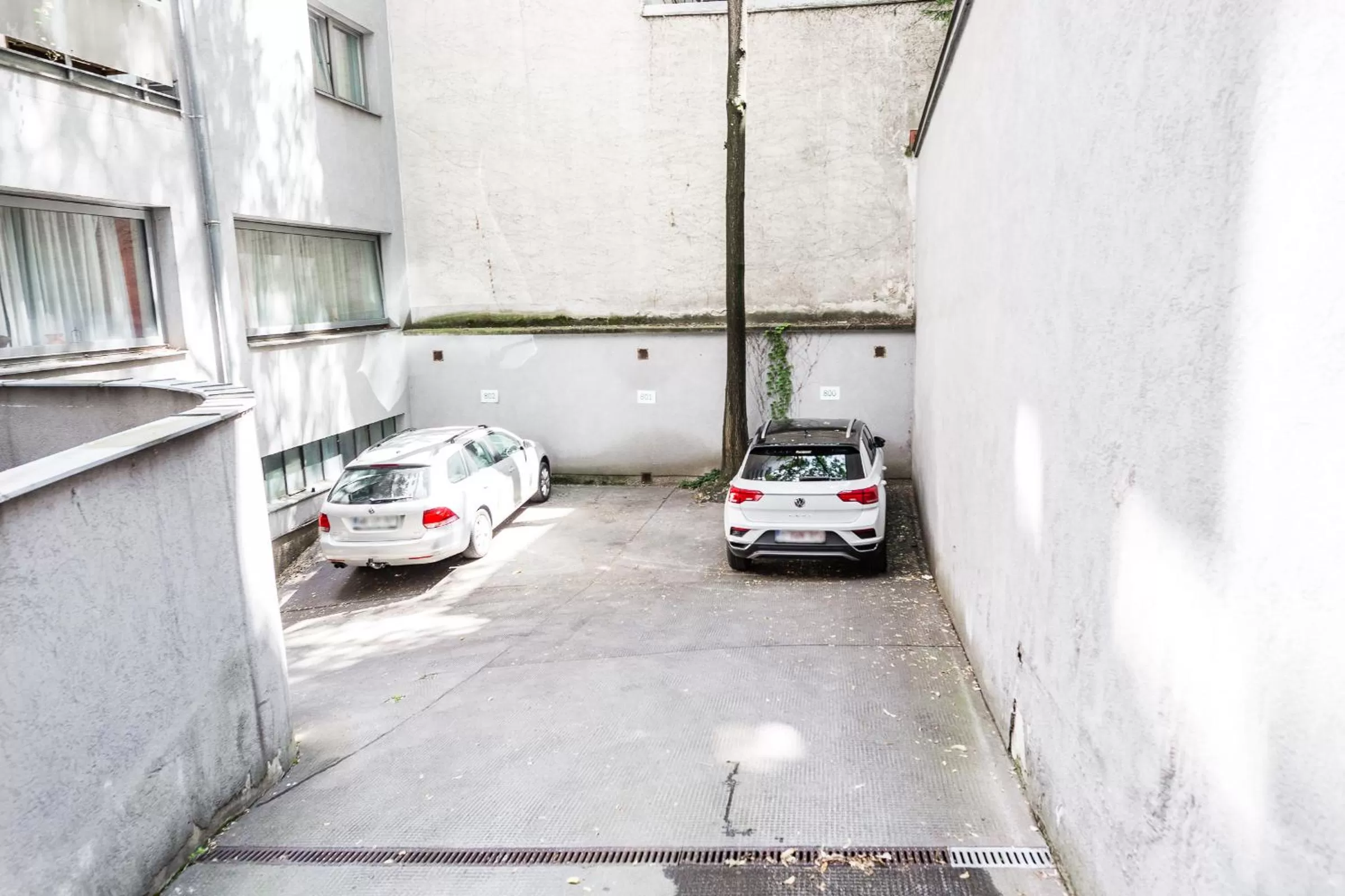 Parking in Hotel Korotan