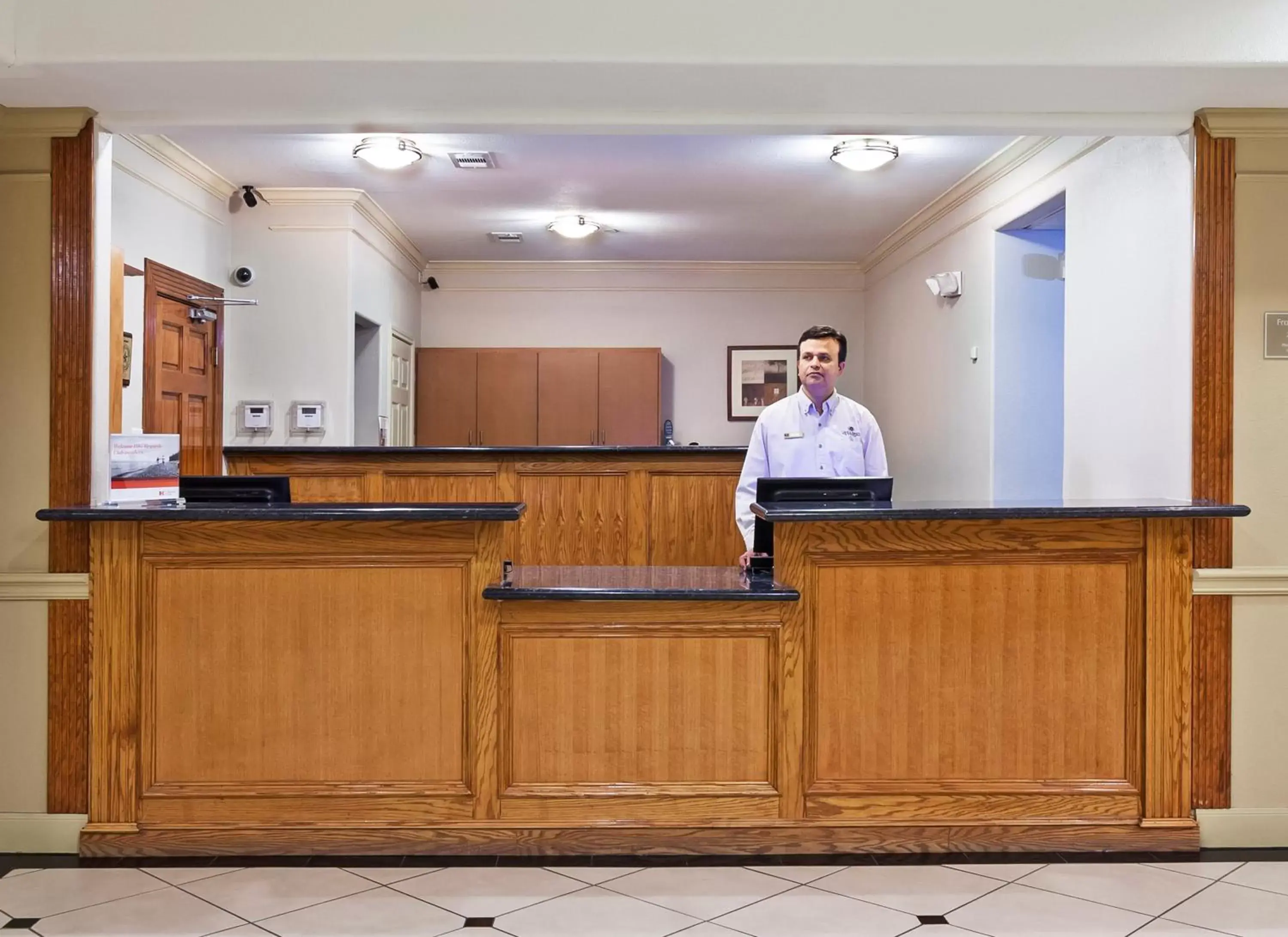 Property building, Lobby/Reception in Candlewood Suites - Texas City, an IHG Hotel