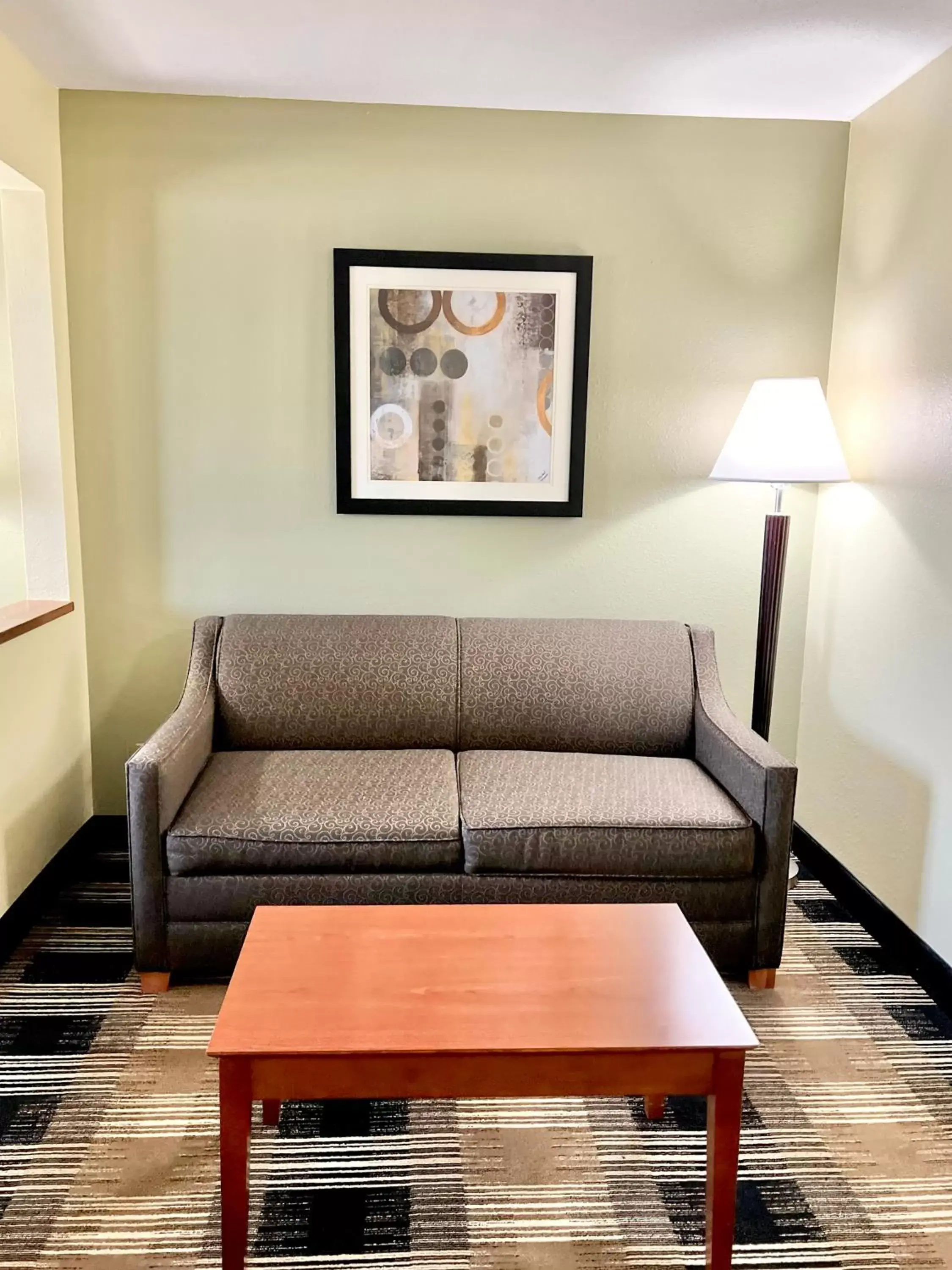 Bedroom, Seating Area in Quality Inn & Suites