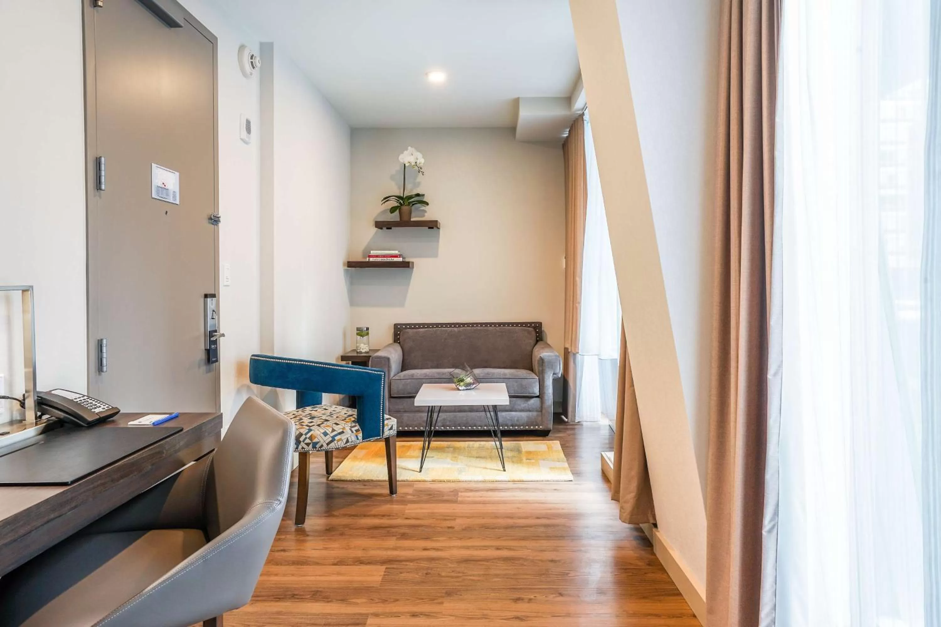 Bedroom in The Bernic Hotel New York City,Tapestry Collection by Hilton