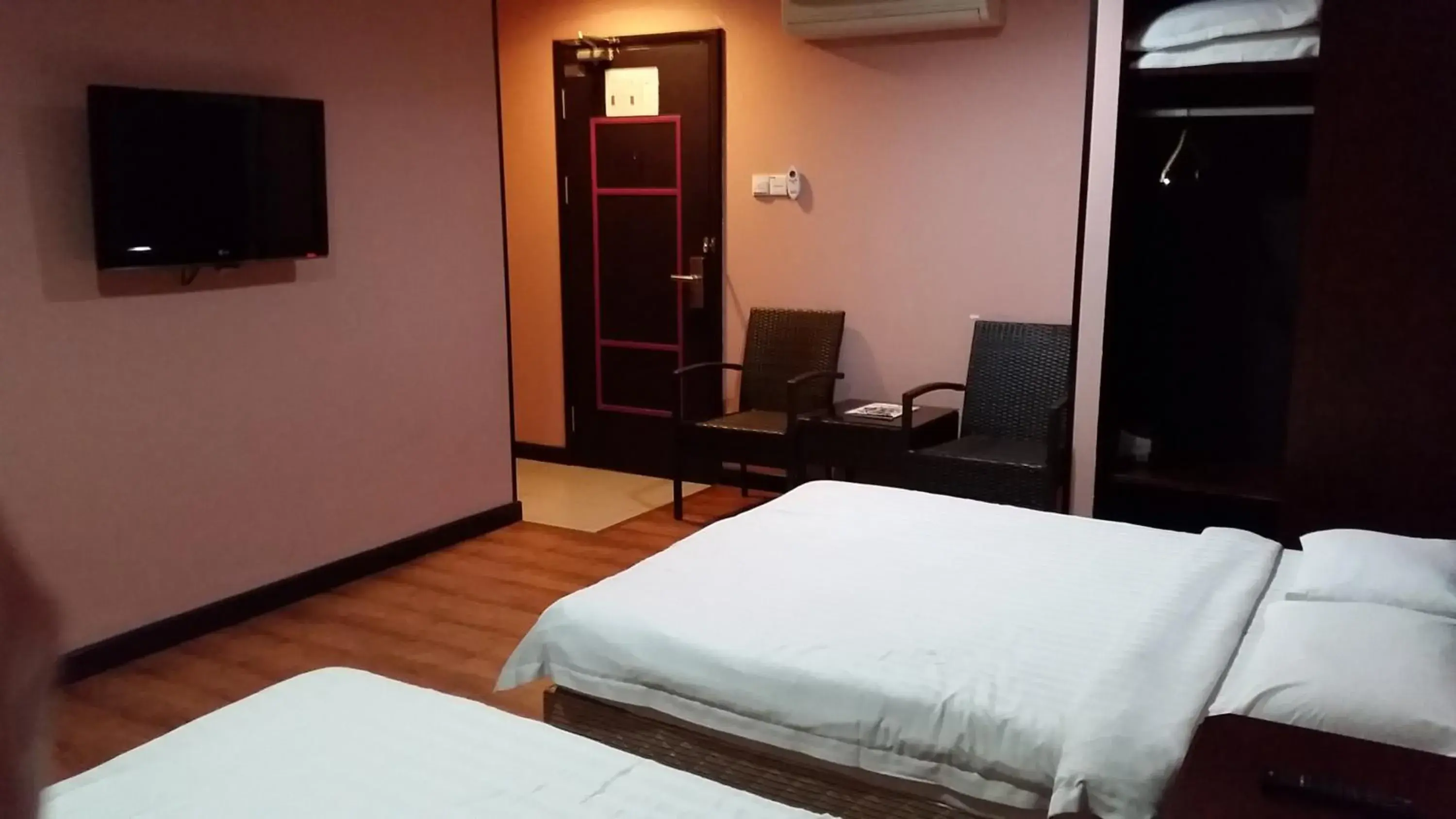 Bedroom in Hotel Sadong 88