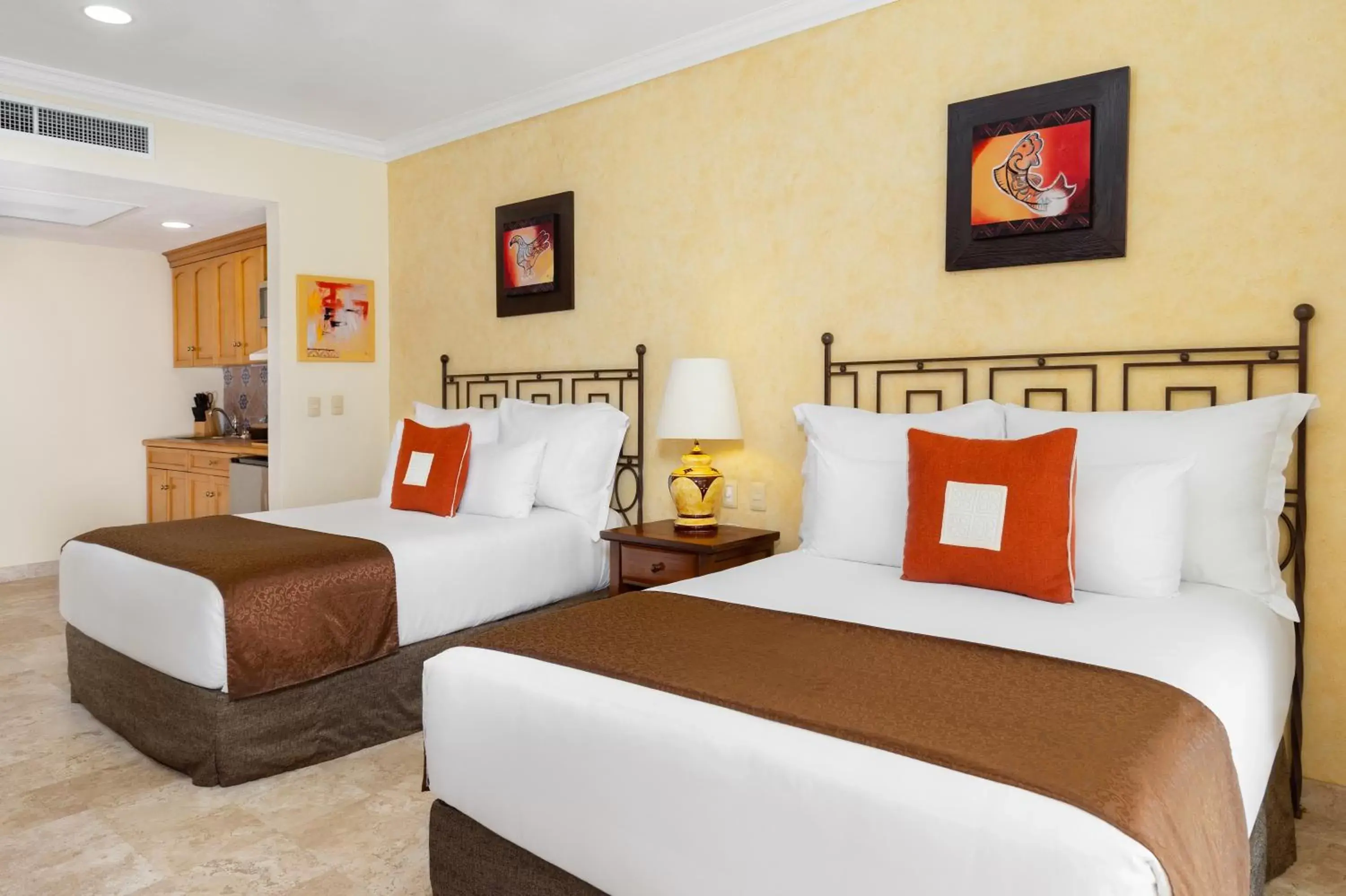 Bed in Villa del Arco Beach Resort & Spa