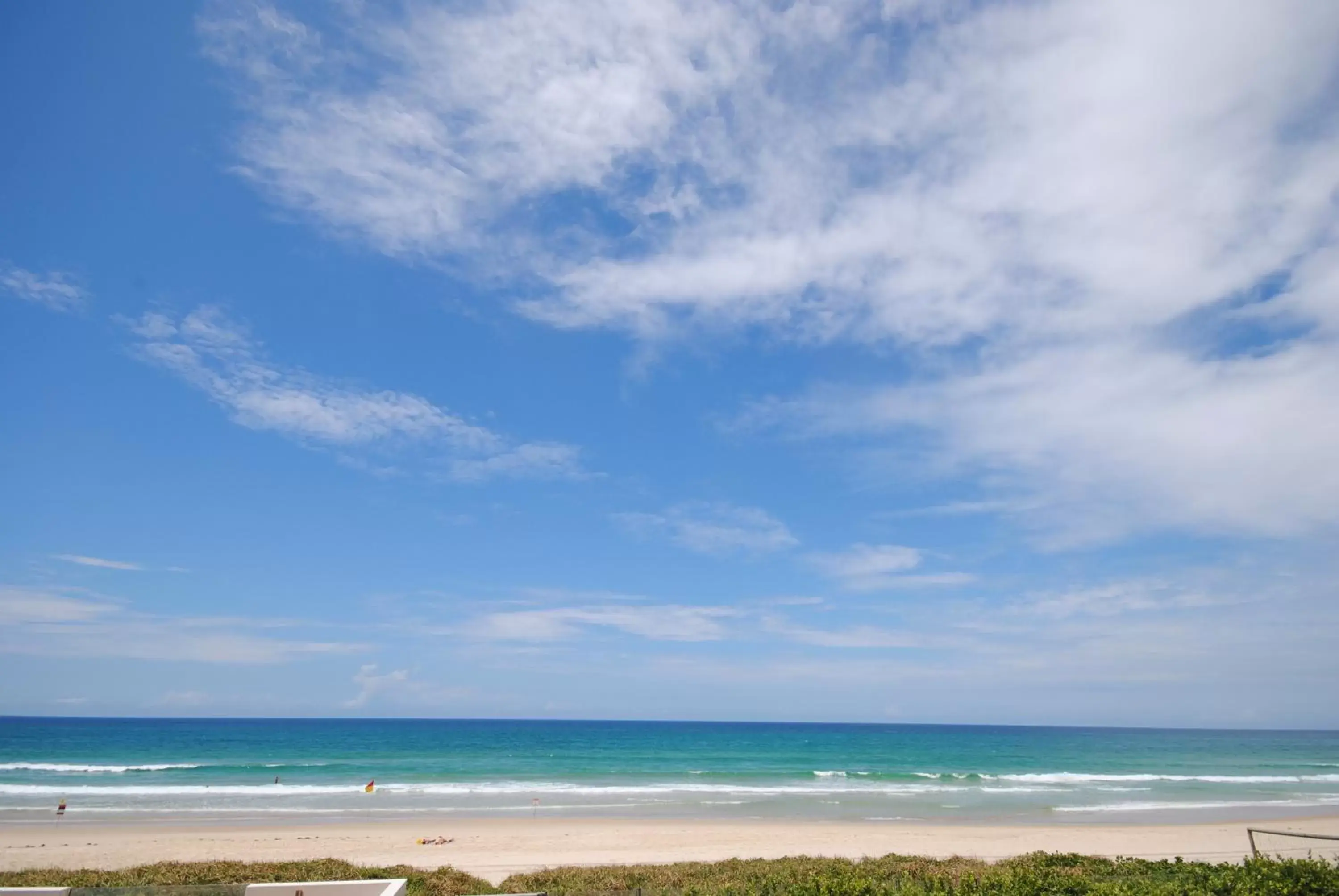 Day, Beach in Albatross North Apartments