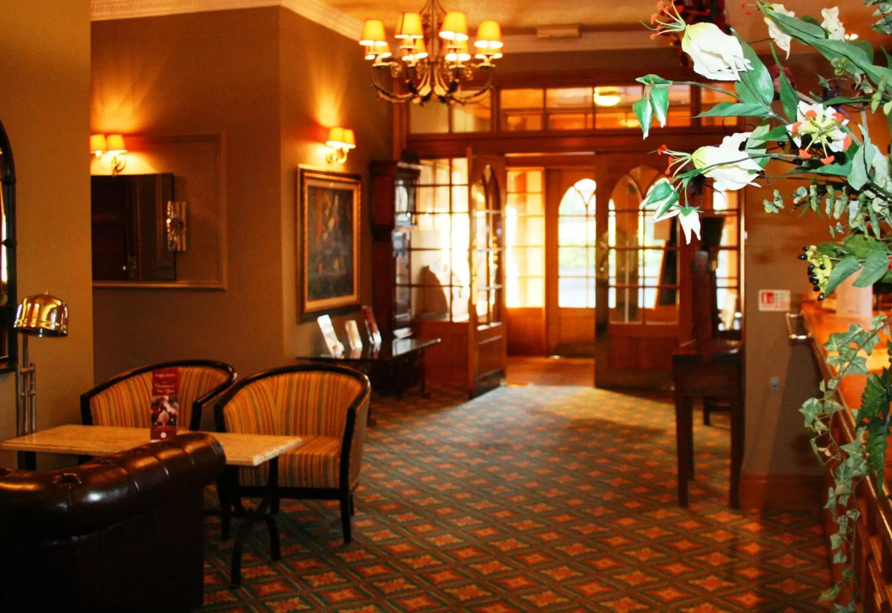 Lobby or reception, Restaurant/Places to Eat in Best Western Plough and Harrow Hotel
