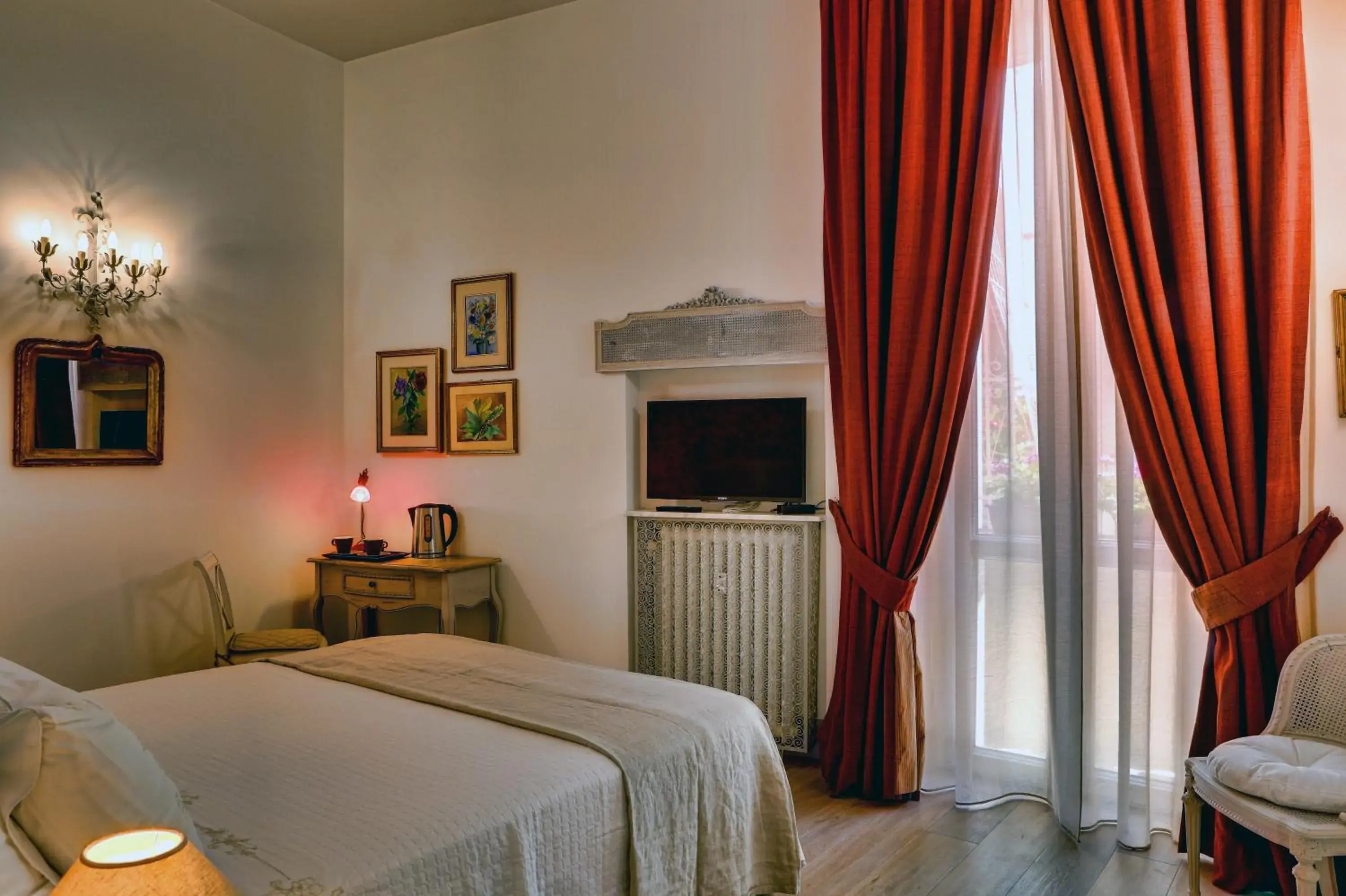 Day, Bed in Casa Sotgiu Guest House