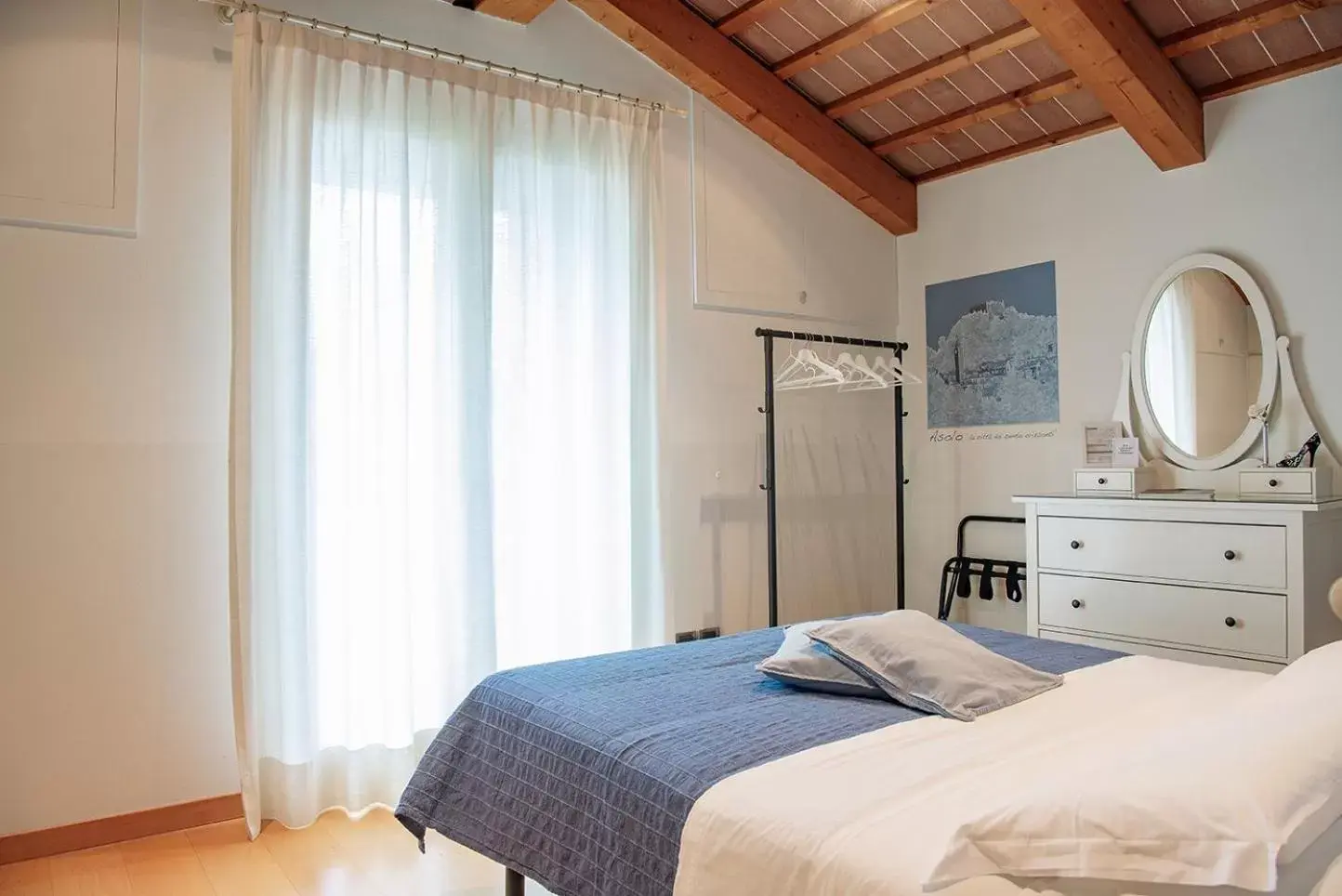 Double or Twin Room with Private Bathroom in Rosa del Grappa Double or Twin Room with Private Bathroom in Rosa del Grappa