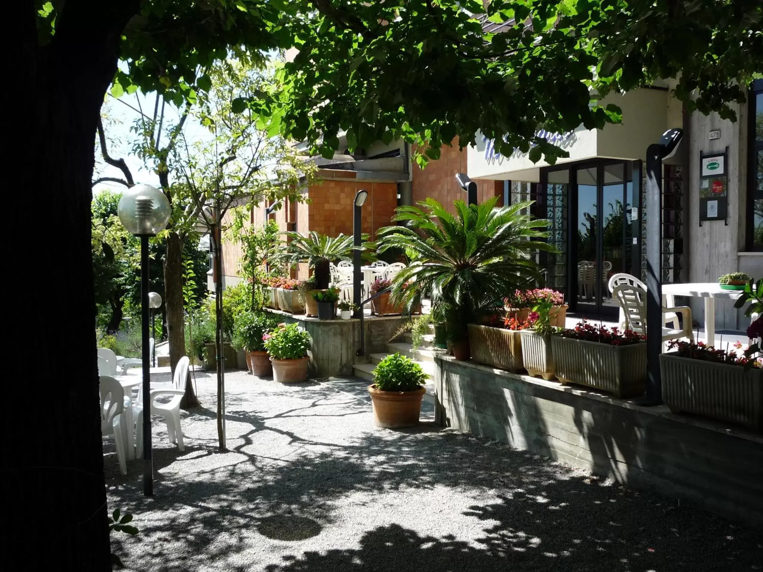 Facade/entrance, Property Building in Hotel Montecarlo