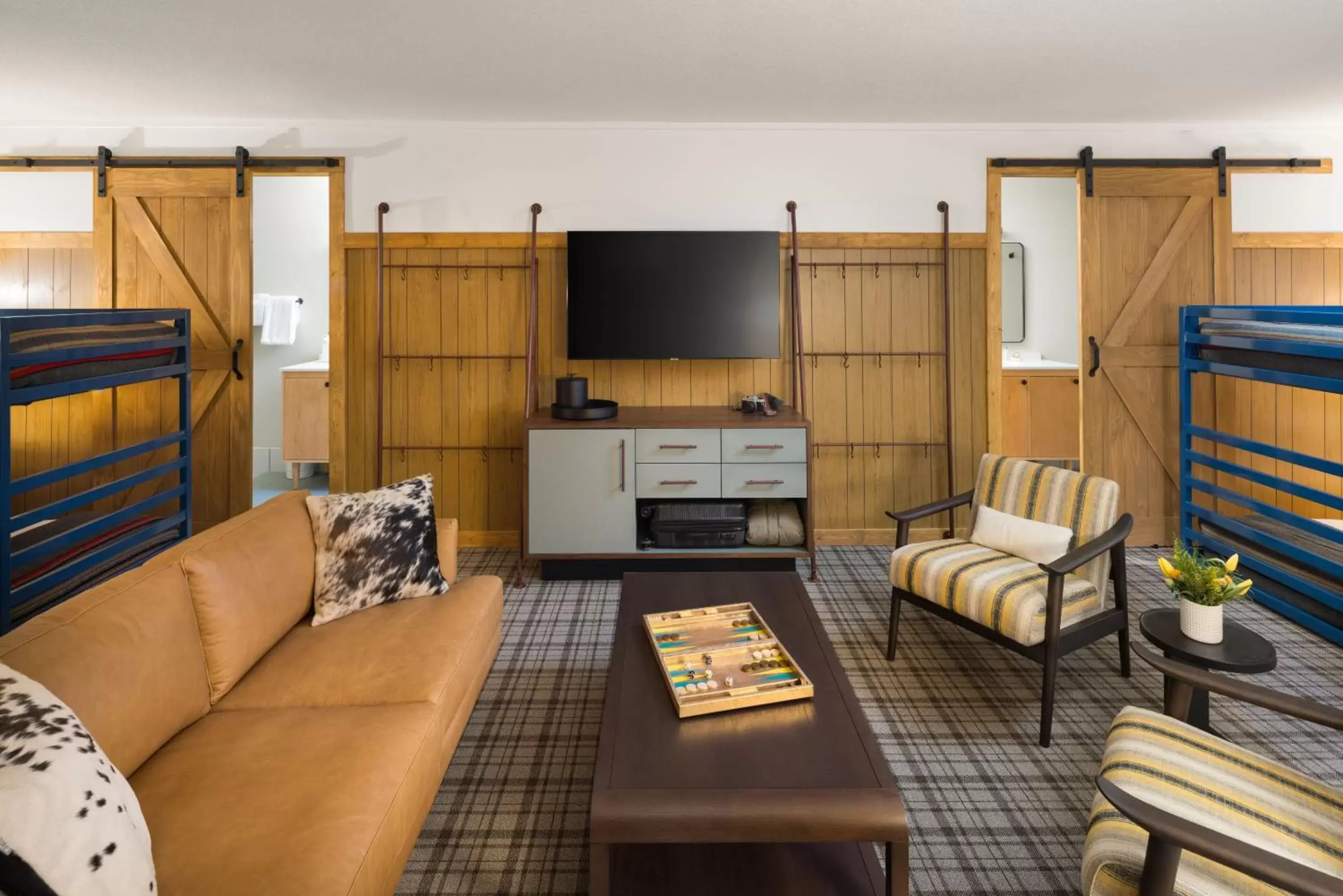 Bed, Seating Area in The Virginian Lodge