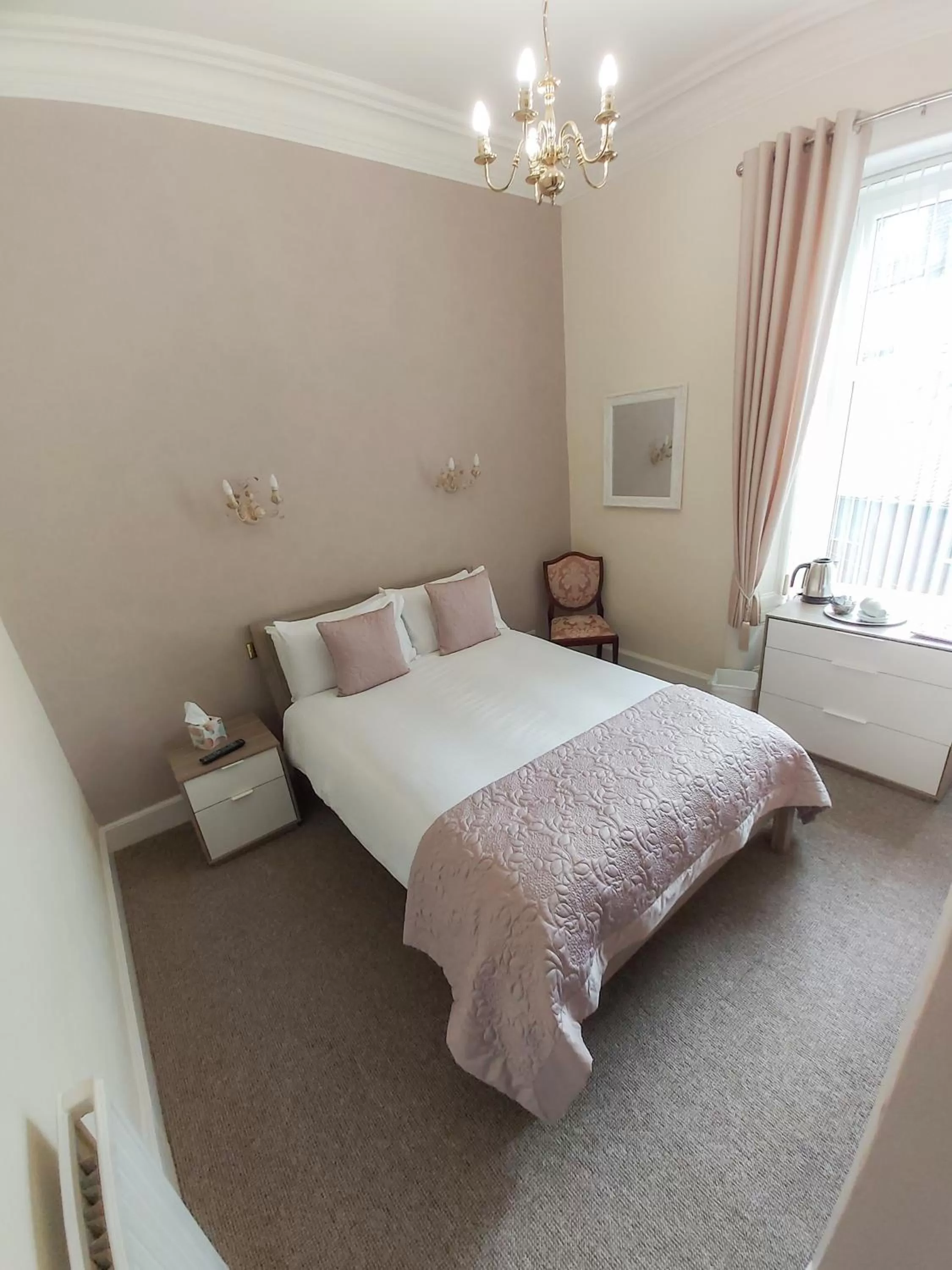 Bed in The Hawick Hotel