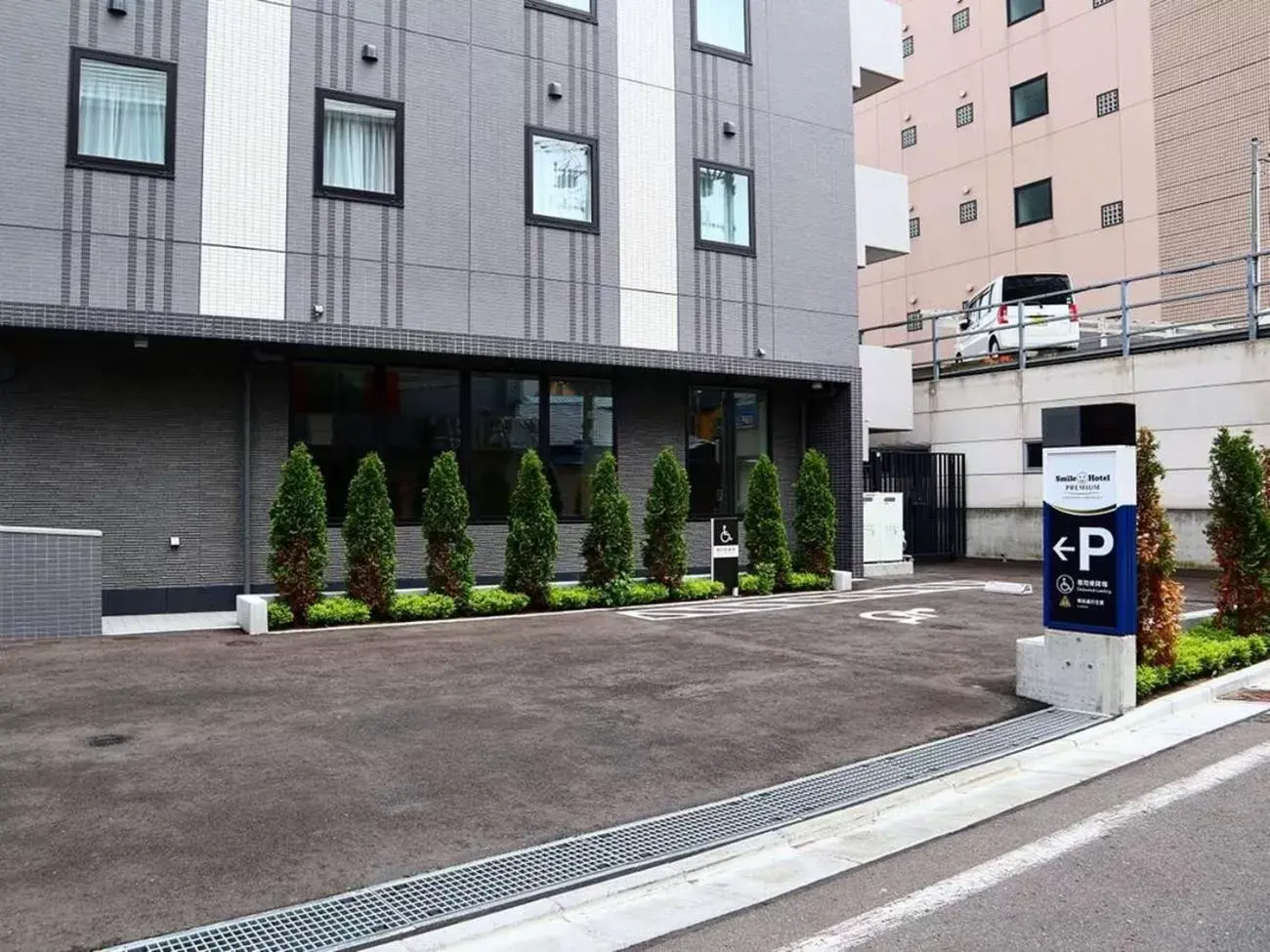 Property building in Smile Hotel Premium Hakodate Goryokaku