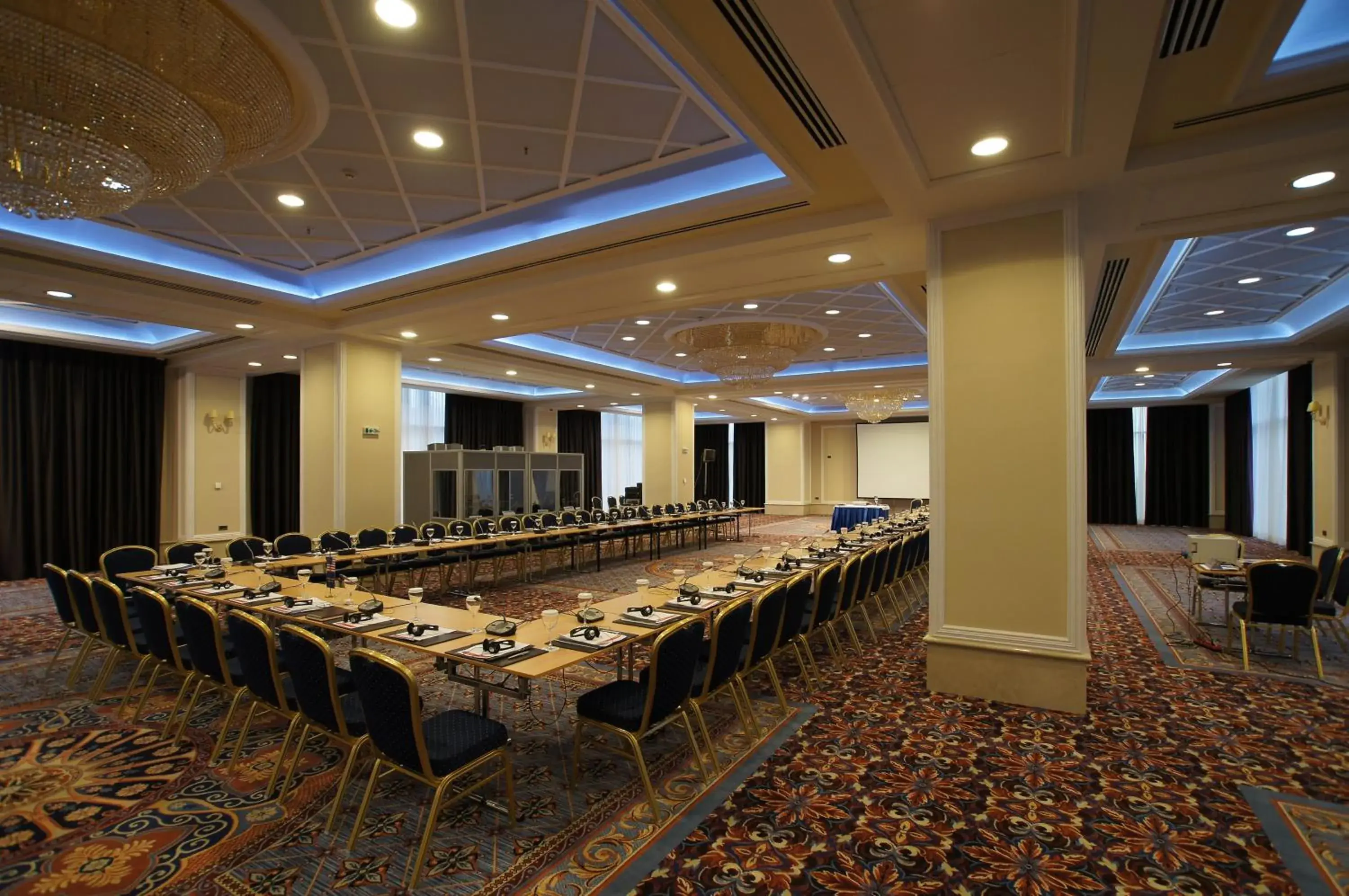 Meeting/conference room in Ramada Plaza Gevgelija