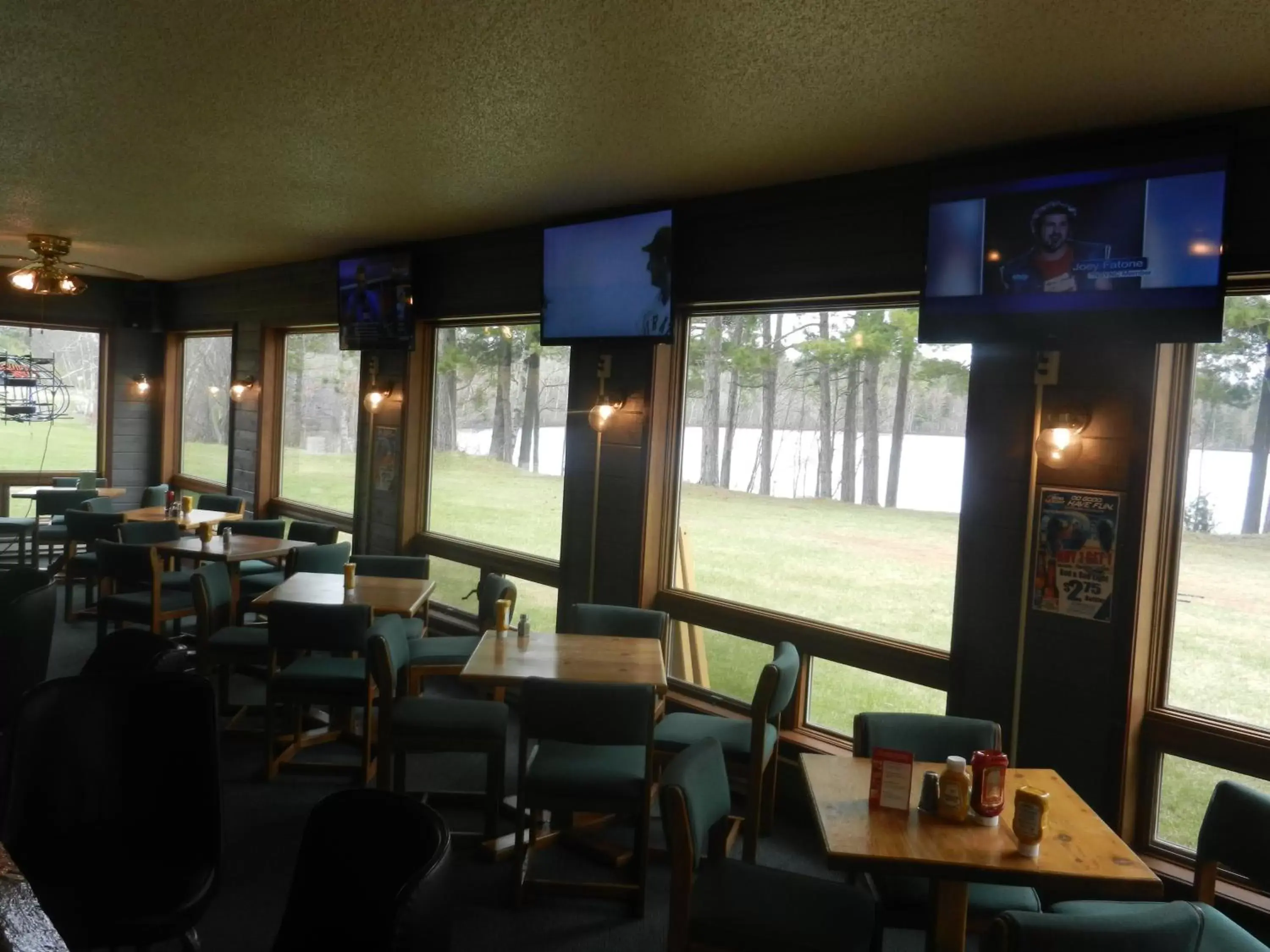 Lounge or bar in Great Northern Hotel Lounge or bar in Great Northern Hotel