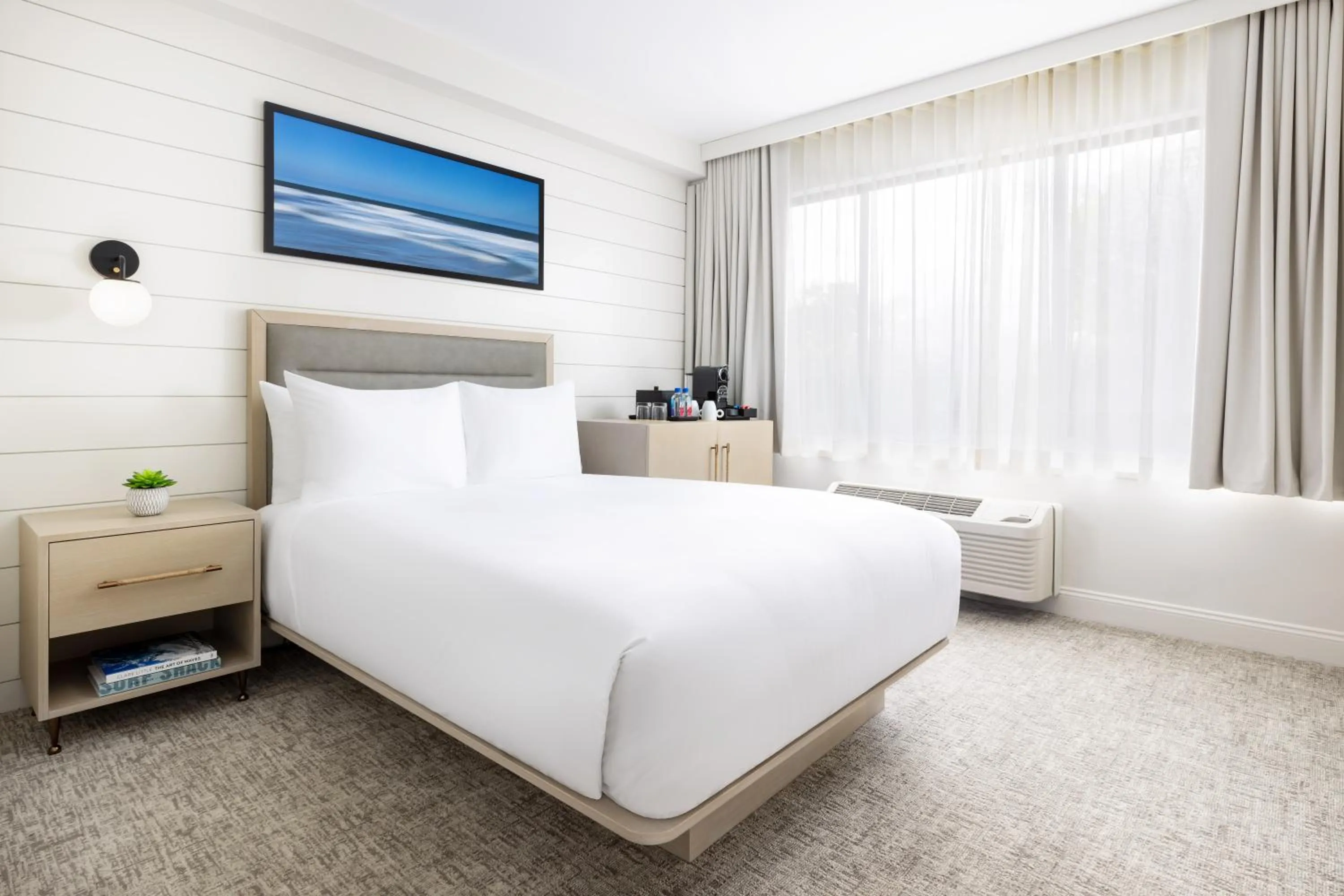 Bed in The Pell, Part of JdV by Hyatt