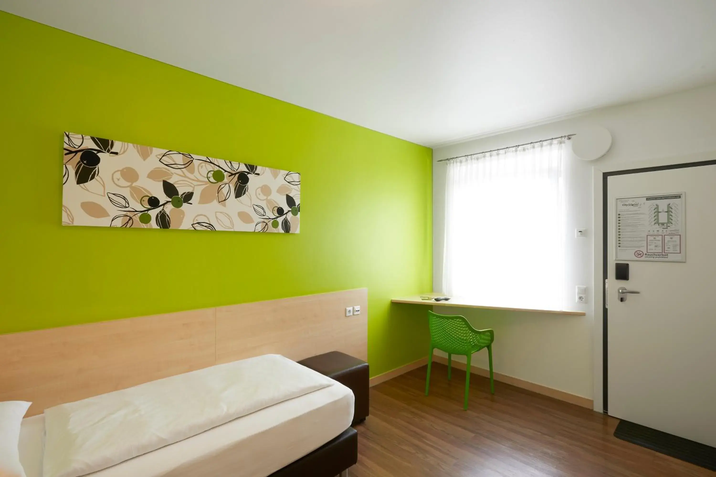 Photo of the whole room, Bed in City Motel Soest