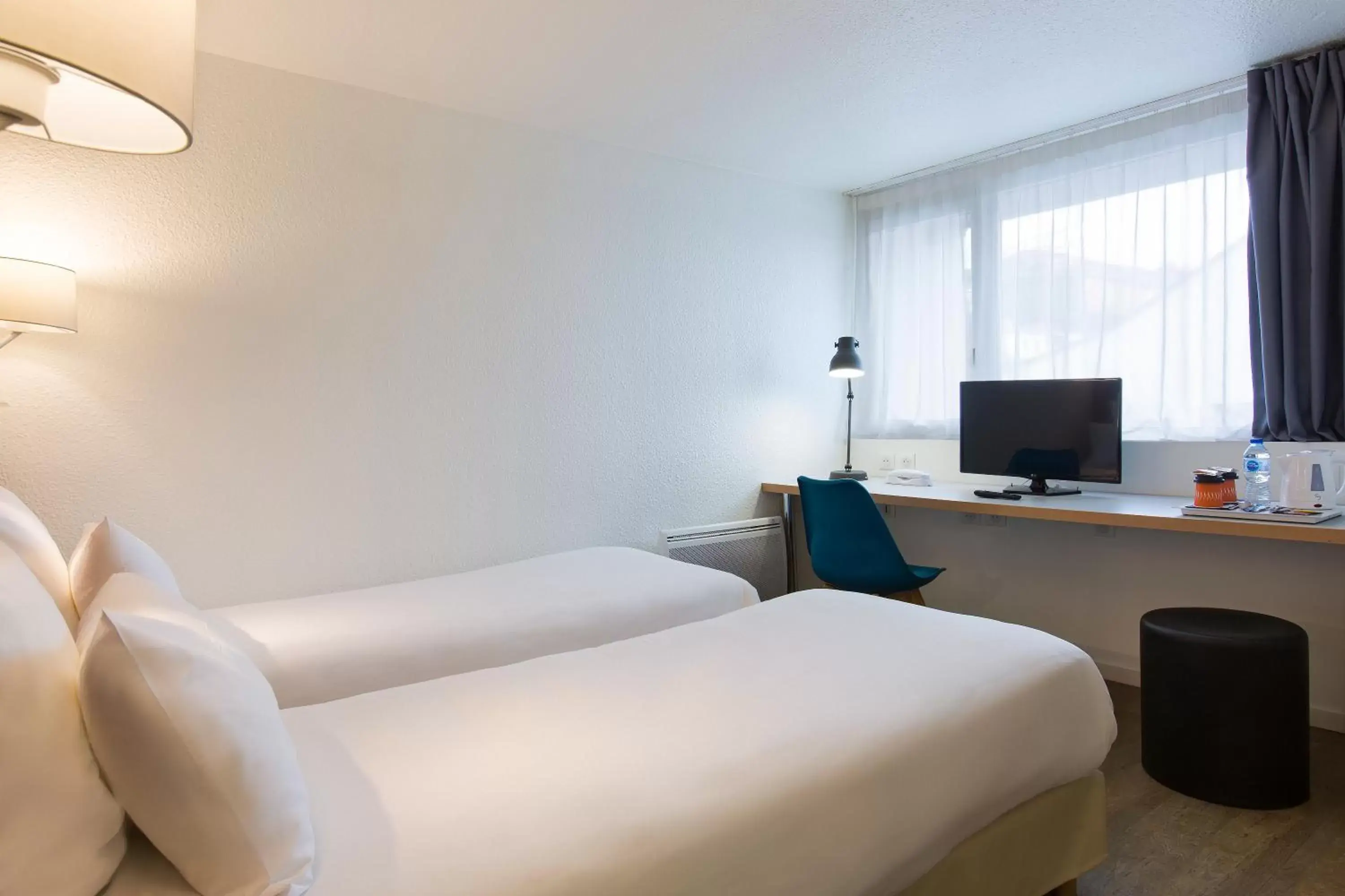 Photo of the whole room, Bed in Comfort Hotel Rungis - Orly