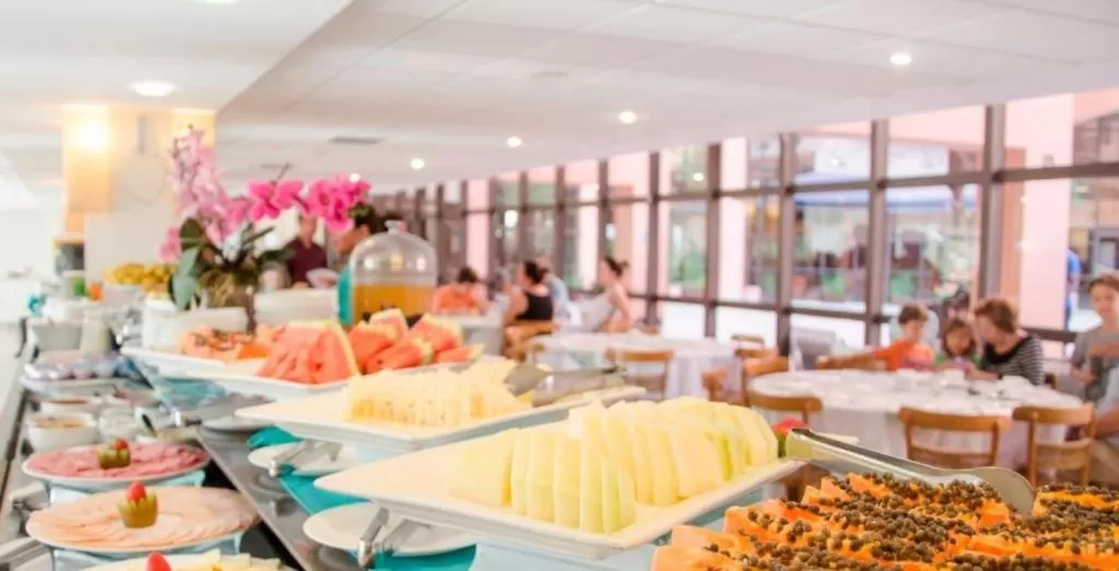 Breakfast in Jurerê Beach Village - Studio Vista Mar